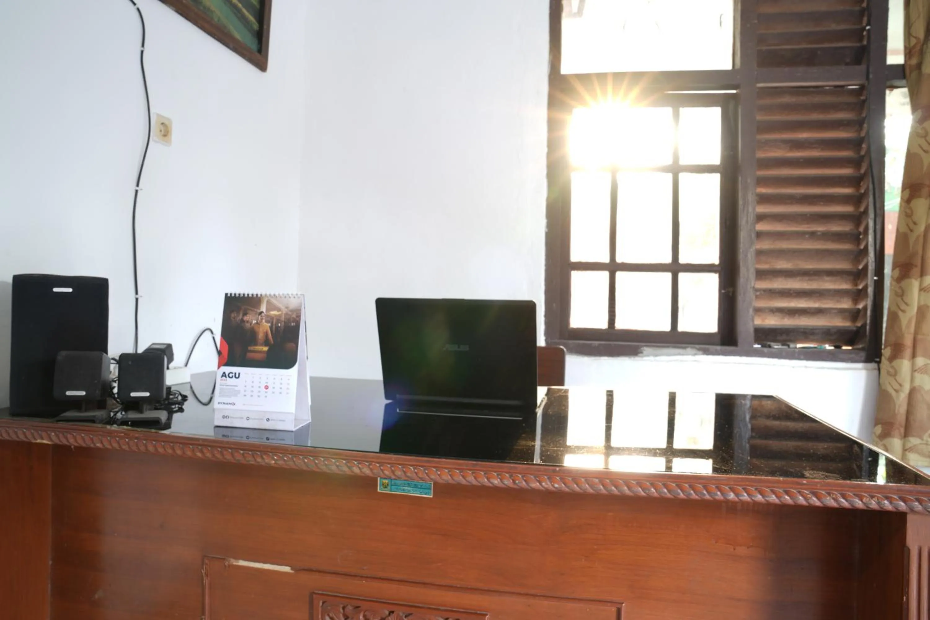 Lobby or reception in Hotel O Home Stay Syariah Habibie