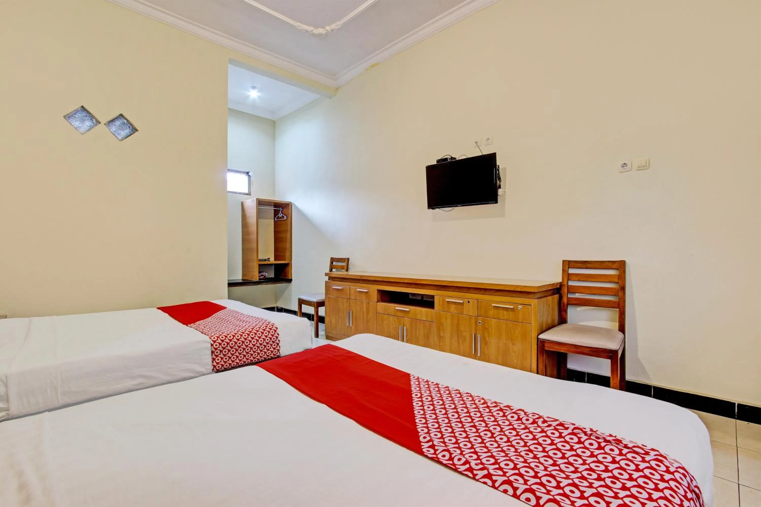 Bedroom in OYO 93660 New Family Hotel Syariah