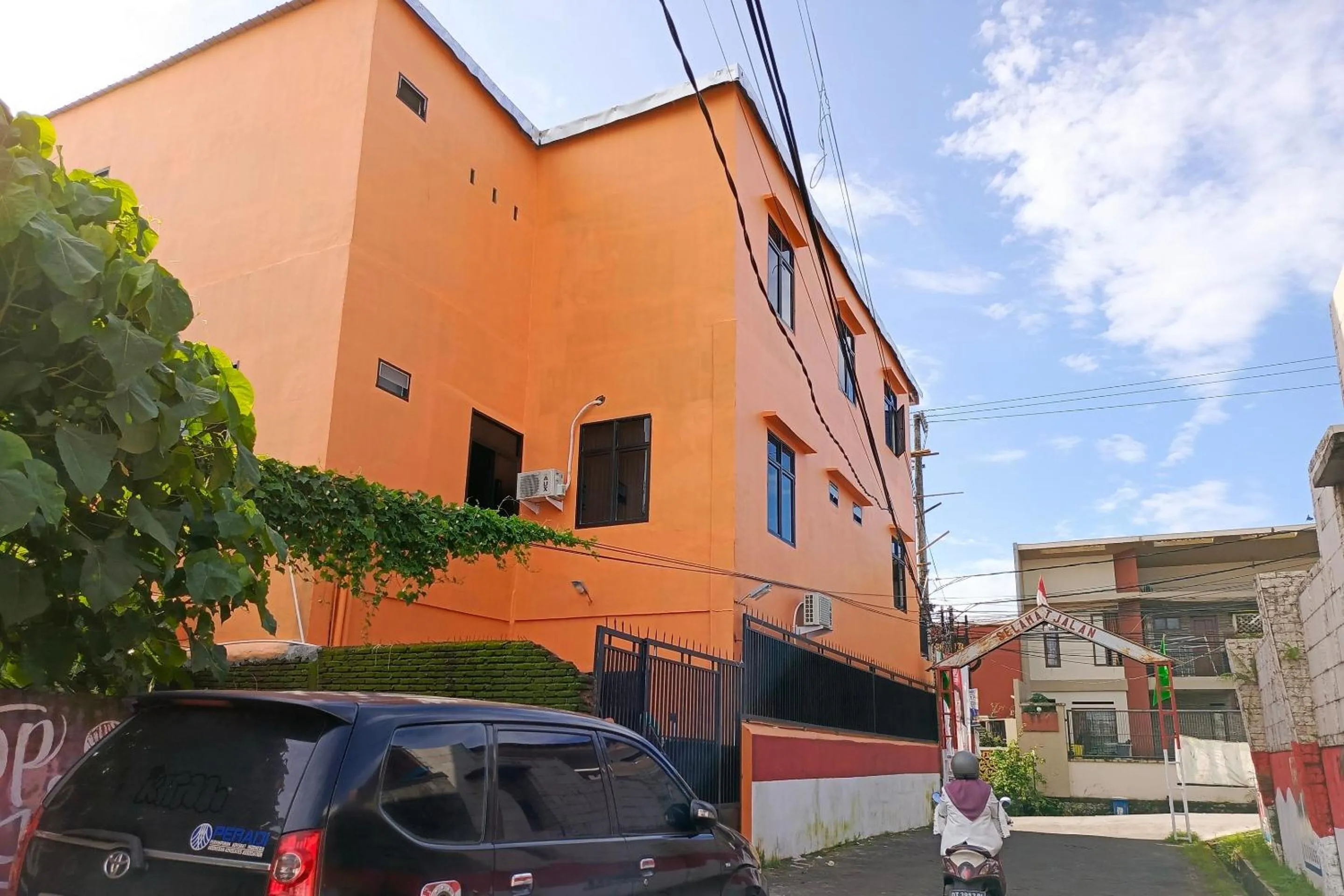 Facade/entrance in Hotel O Homestay Purirano