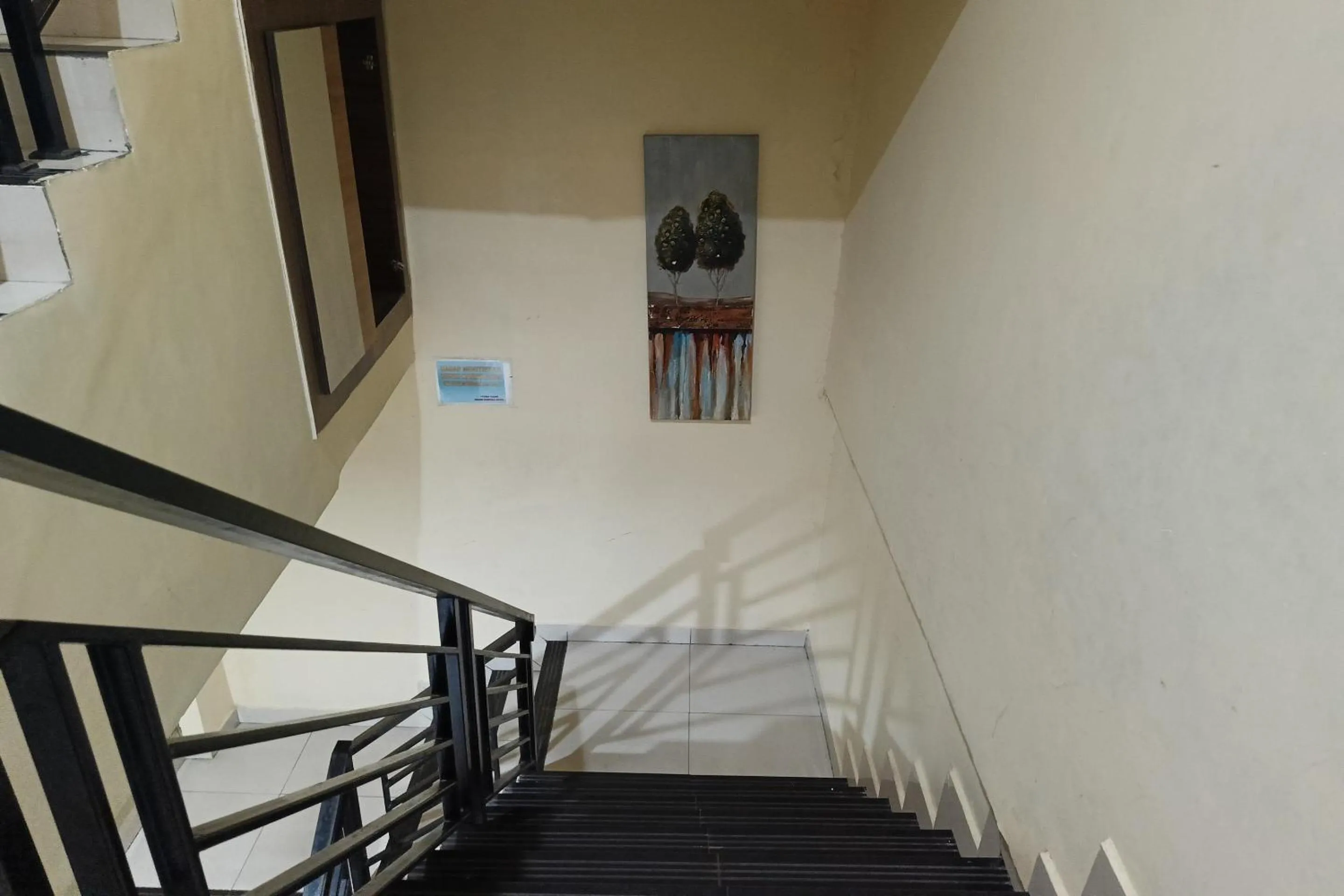 Lobby or reception in Hotel O Puri Homestay