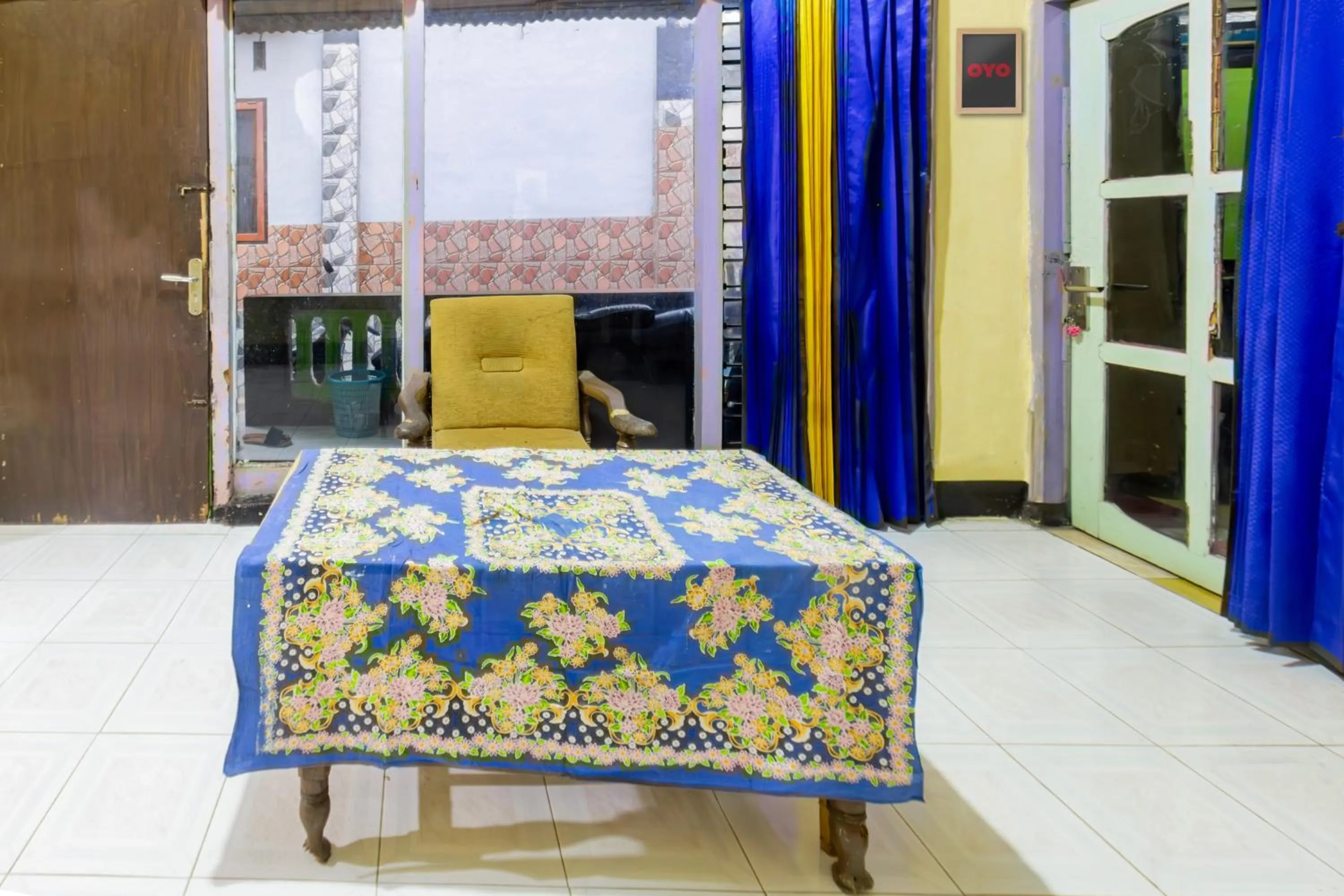 Lobby or reception in Hotel O Lestari Homestay