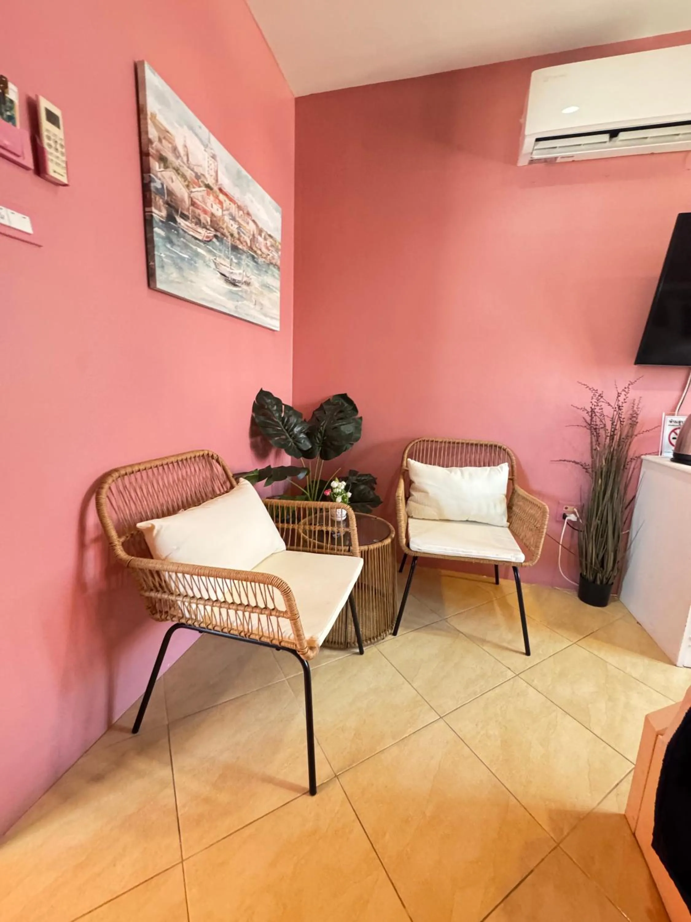 Photo of the whole room in Venice Hotel Hua Hin