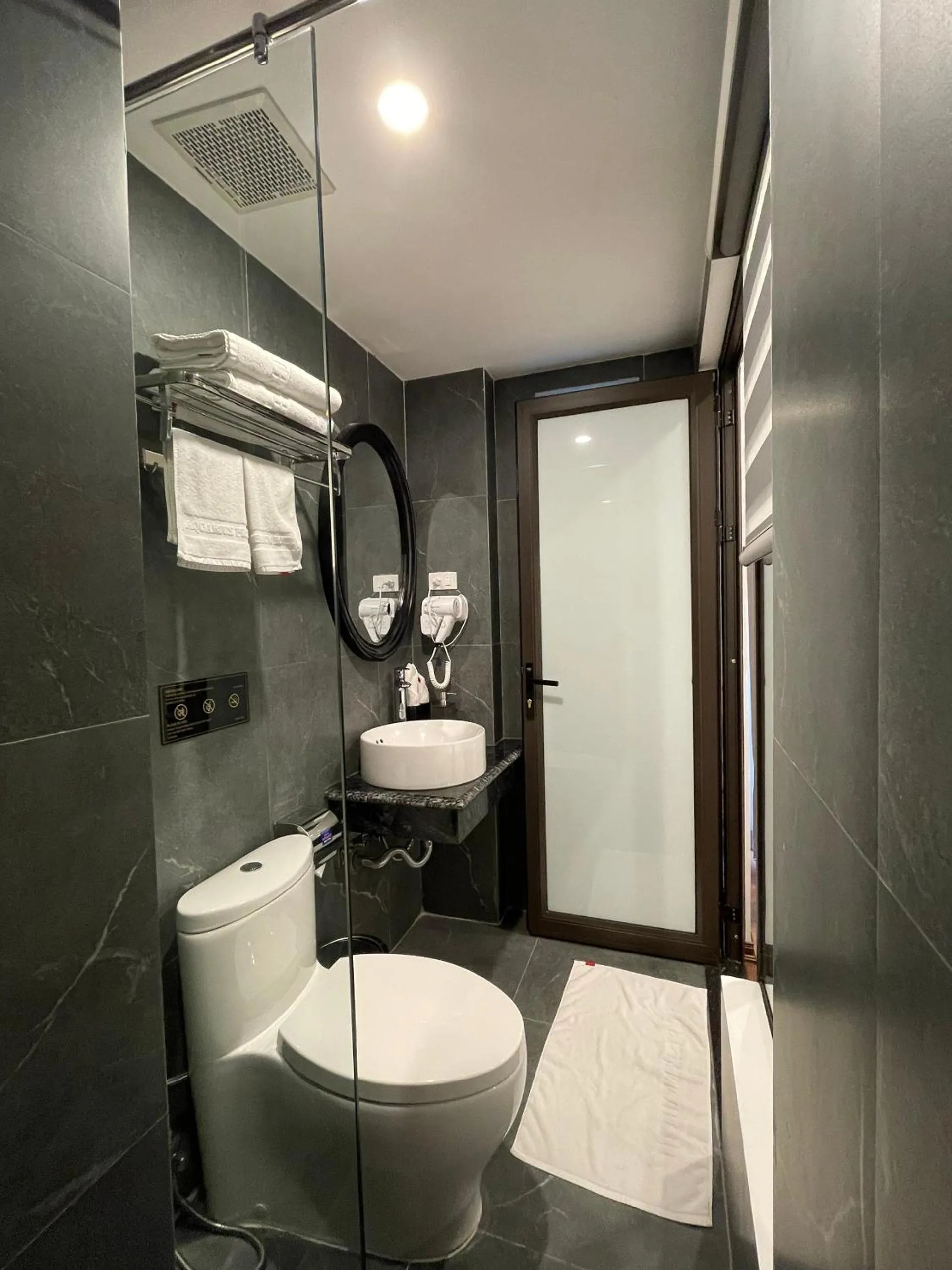 Bathroom in Aquarius Premium Hotel