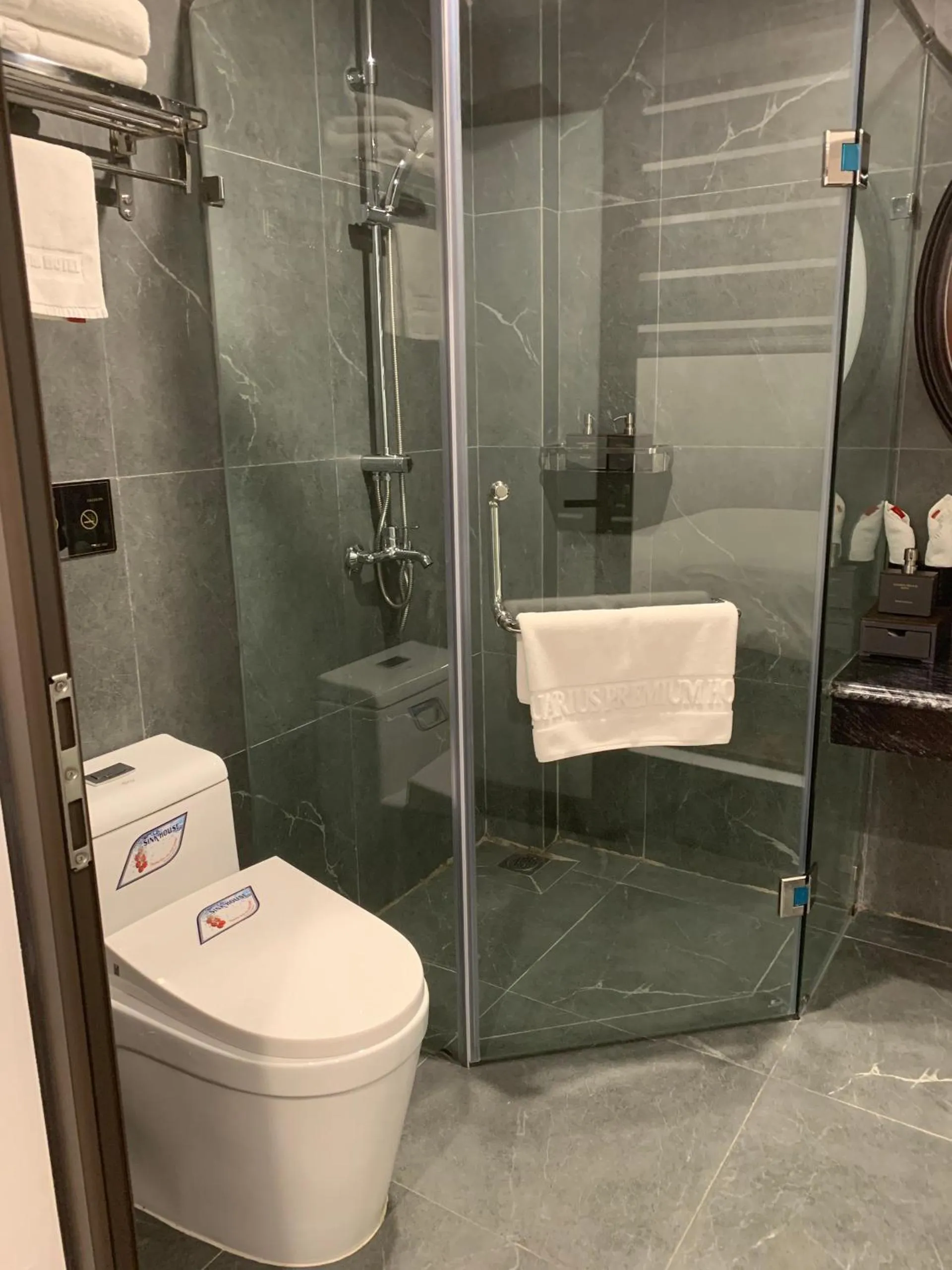 Bathroom in Aquarius Premium Hotel