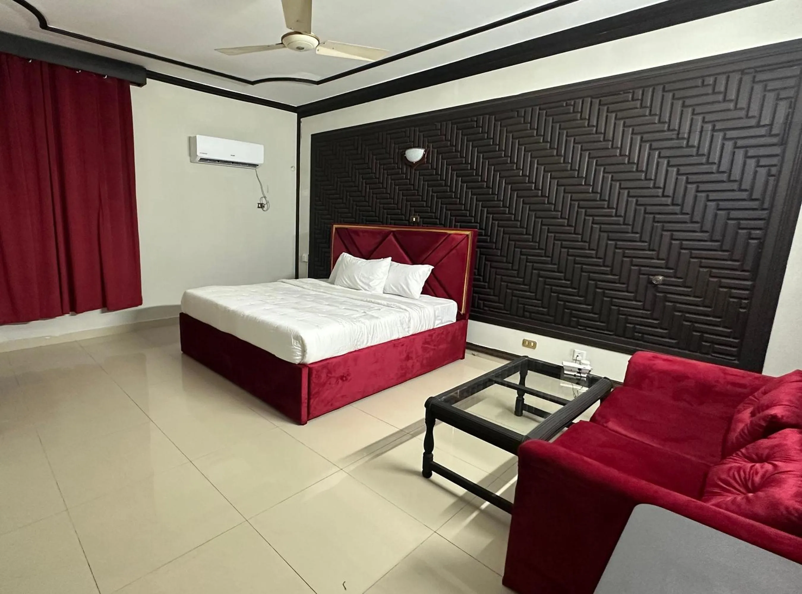 Bedroom, Bed in Aleph Islamabad Guest House