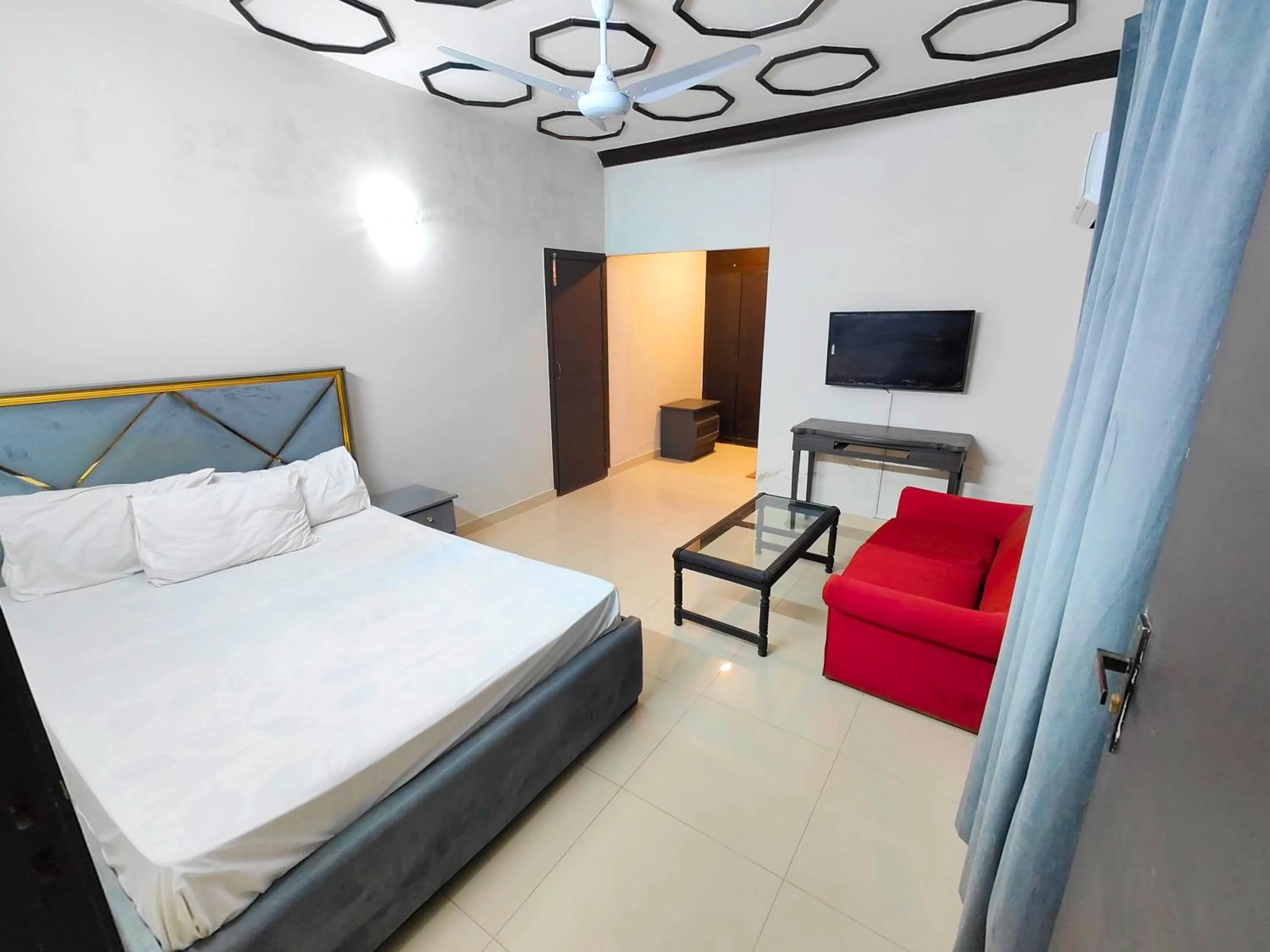 Bed in Aleph Islamabad Guest House