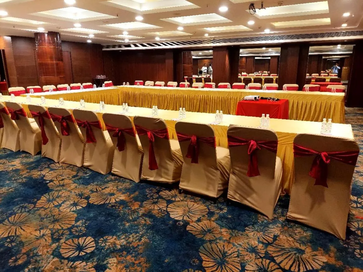 Banquet/Function facilities in Bizz The Hotel