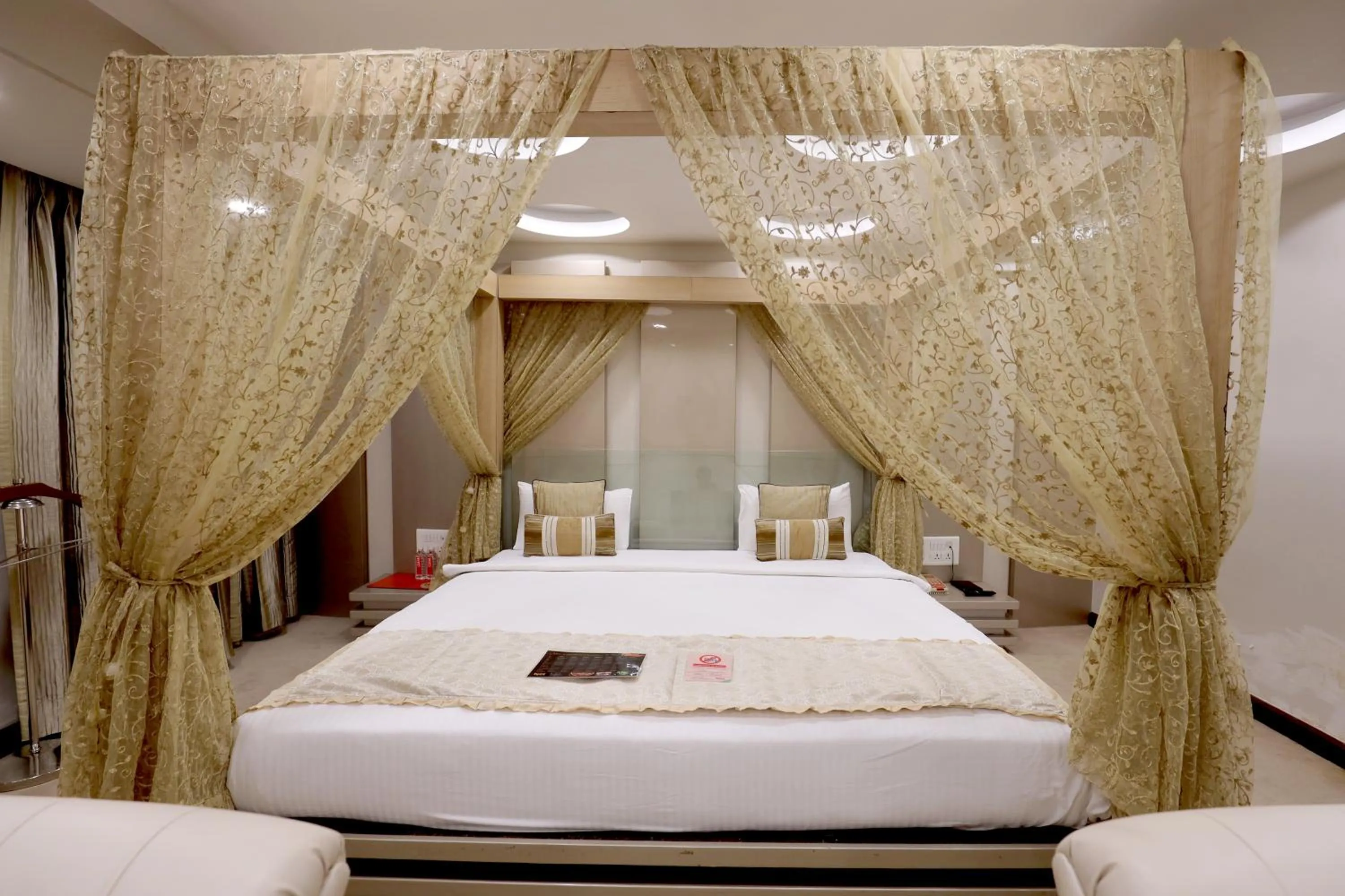 Bedroom, Bed in Bizz The Hotel