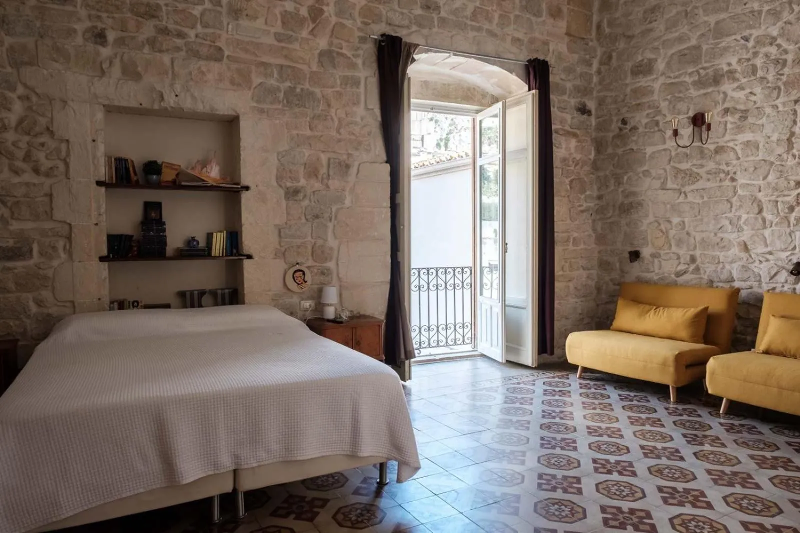 Double Room with Balcony in Casa Catalé