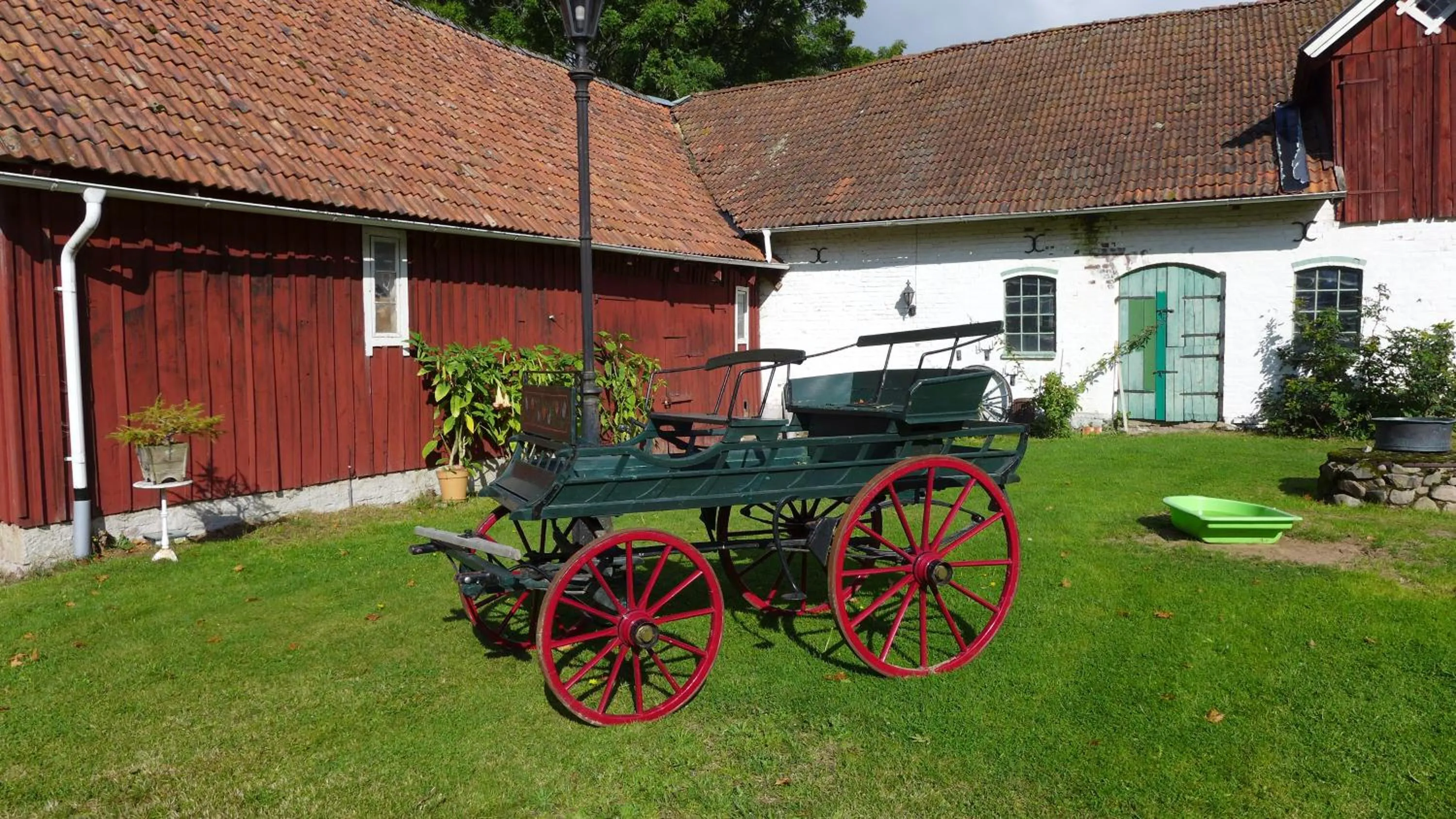 Patio in Lilla Trulla Gårdshotell - Feels like home