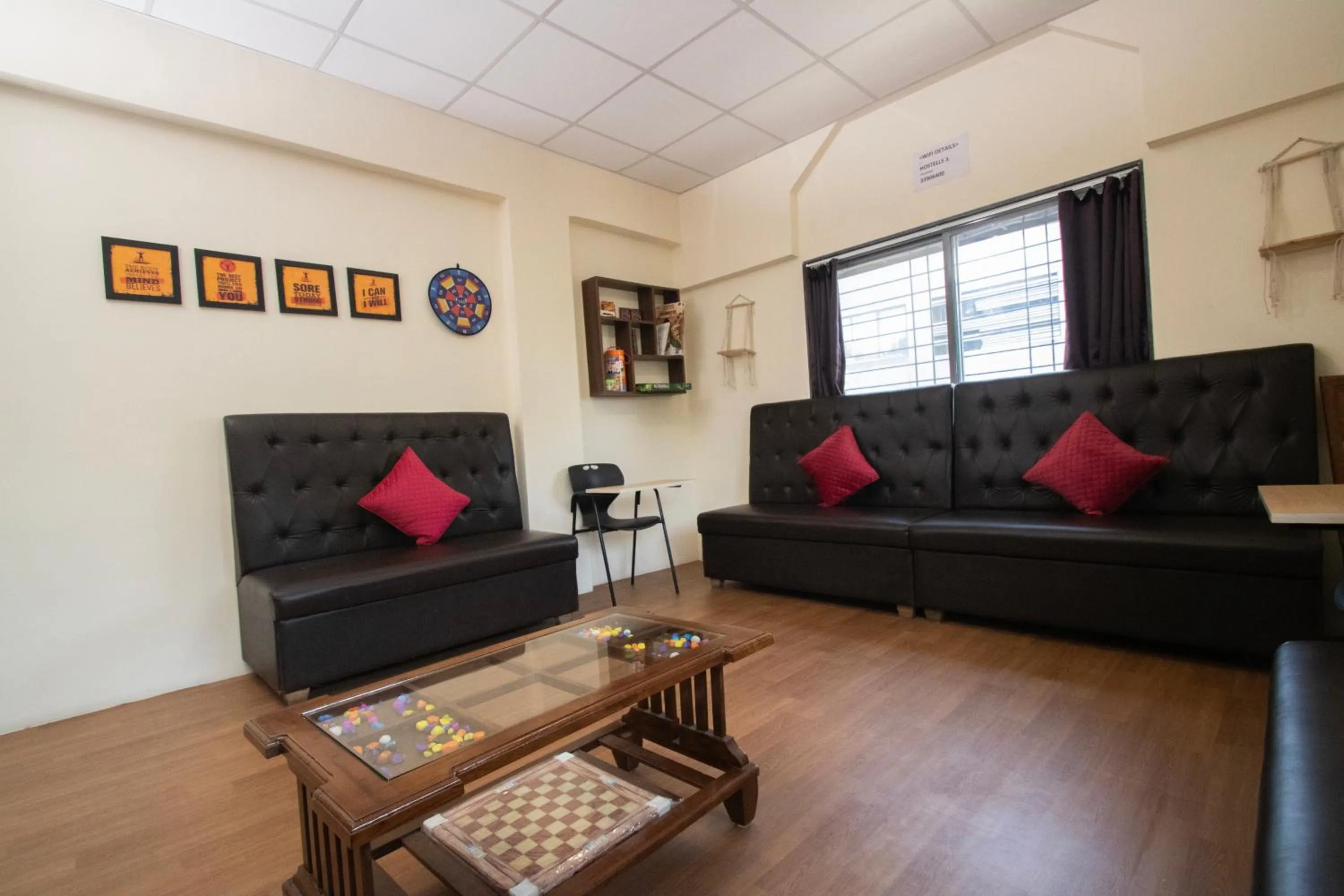 Communal lounge/ TV room in Hostells