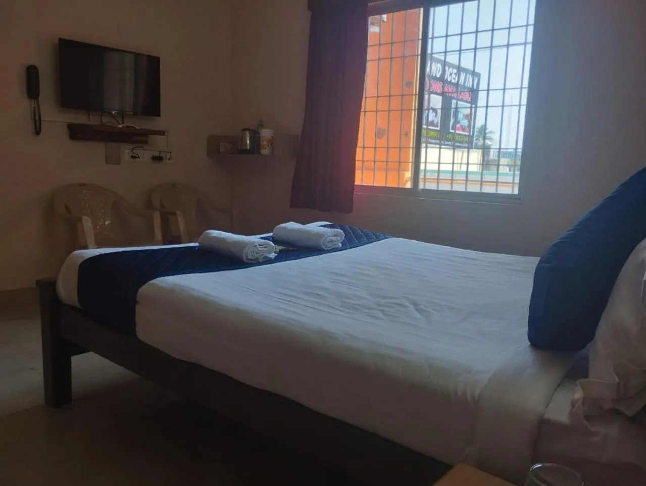 Bed in Grand Ocean inn