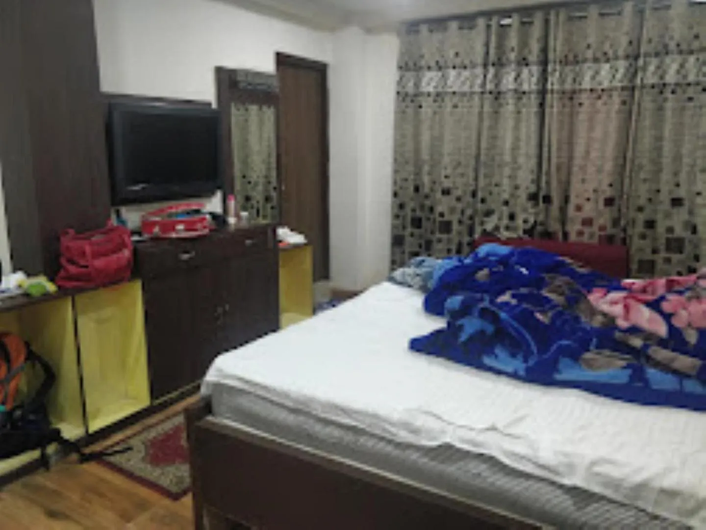 Bed in Hotel Golden Dolma