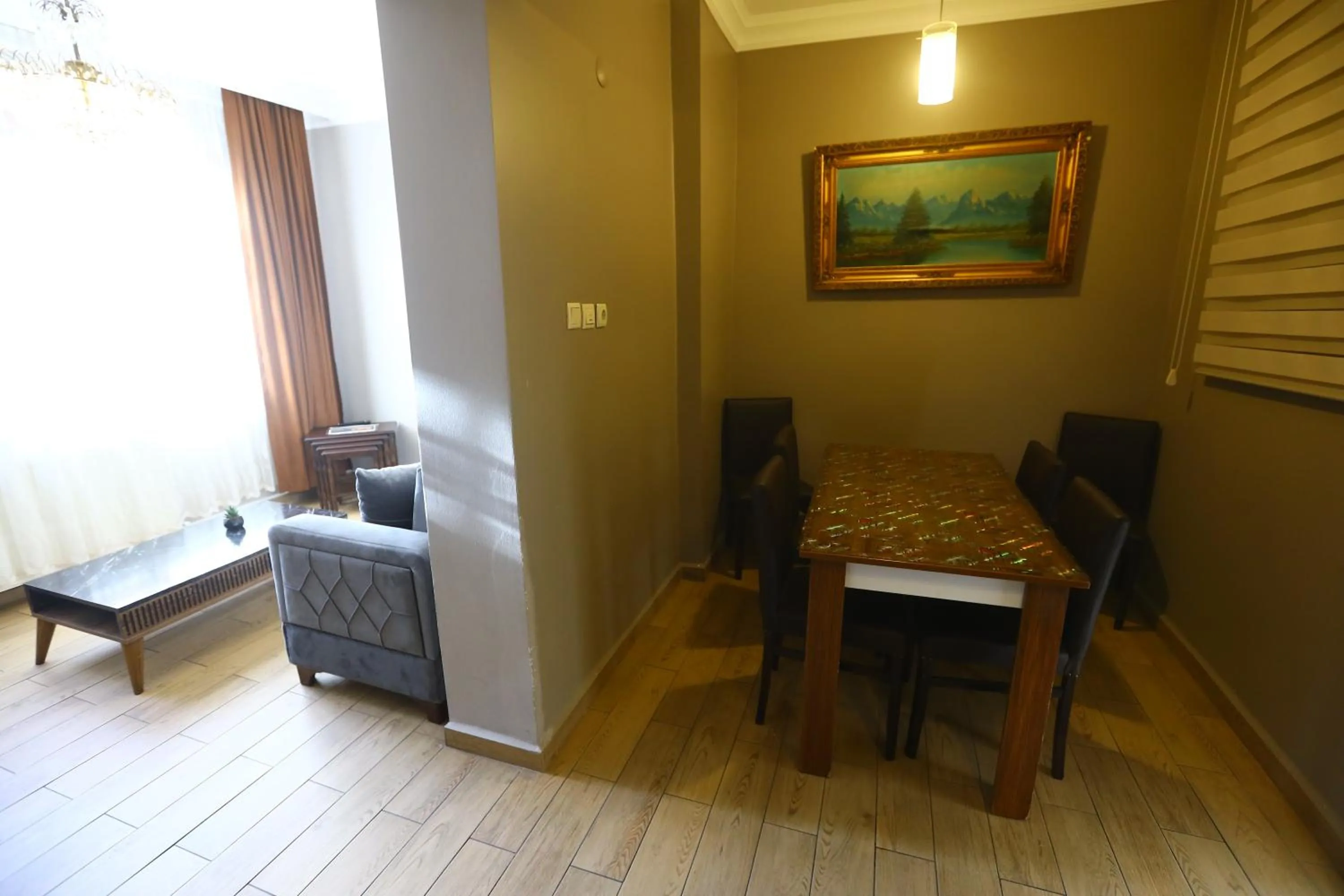 Dining area in Zendy Suite Hotel