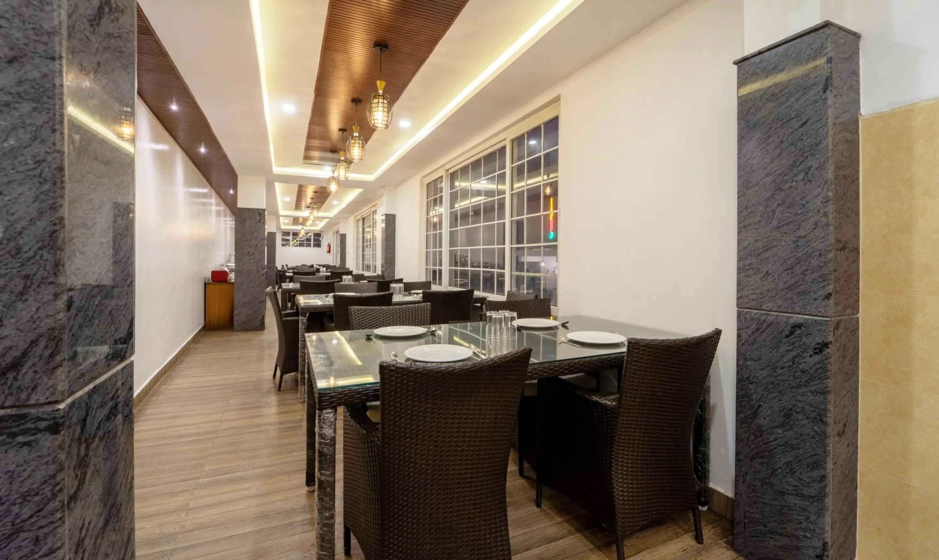 Dining area in Treebo Skydale Premium Suites, 1500 Mtrs From Ooty Lake