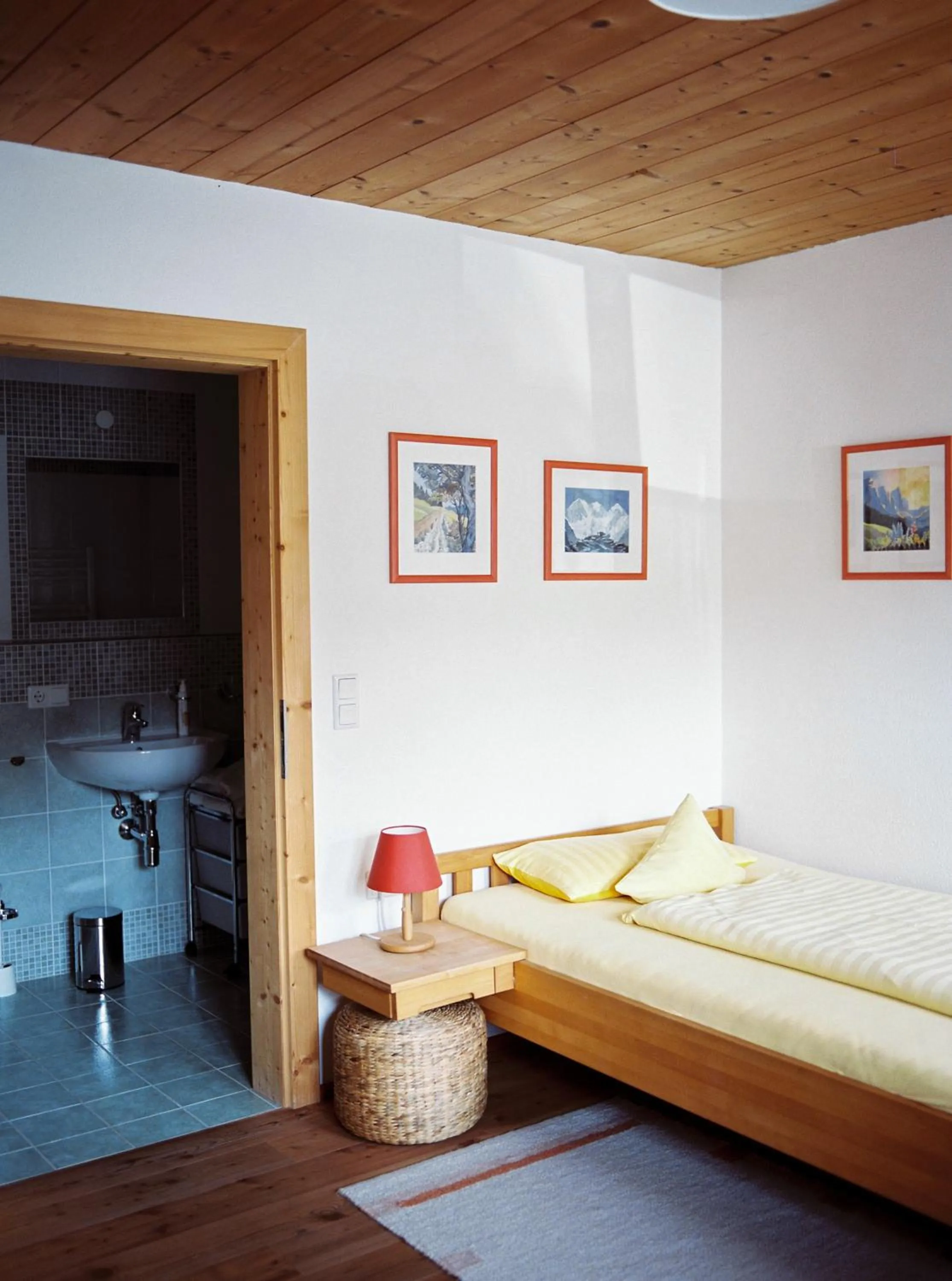 Photo of the whole room, Bed in Bio-Landpension Monika