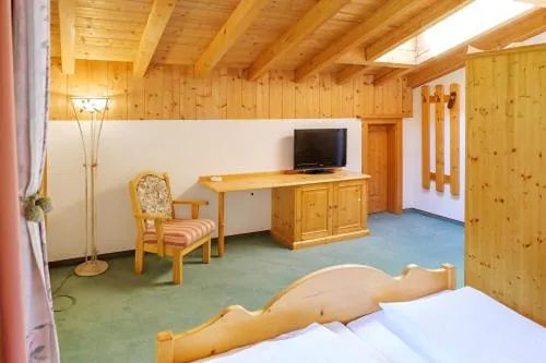 Bed in Panorama-Hotel Winklerhof