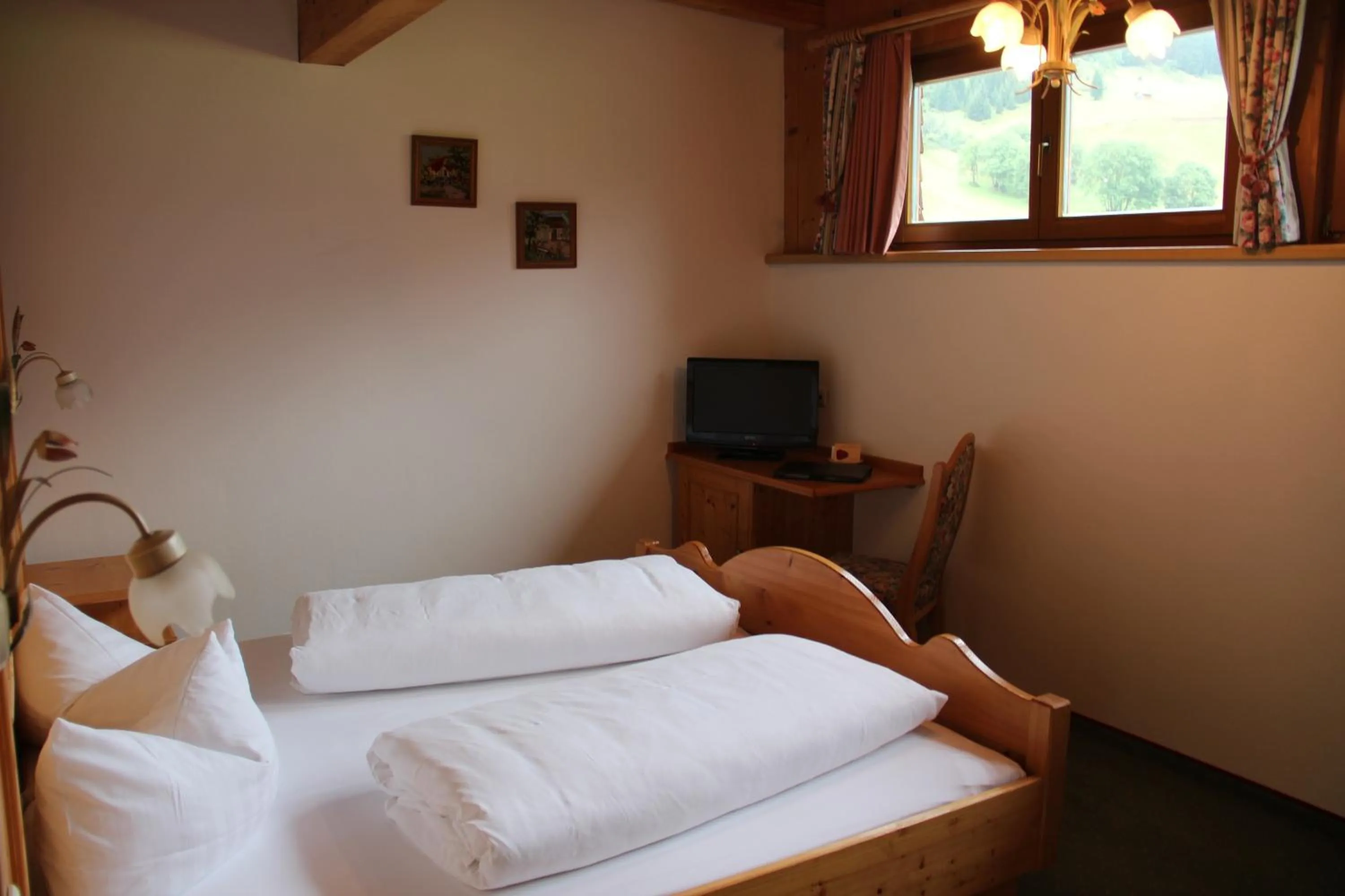Bedroom, Bed in Panorama-Hotel Winklerhof