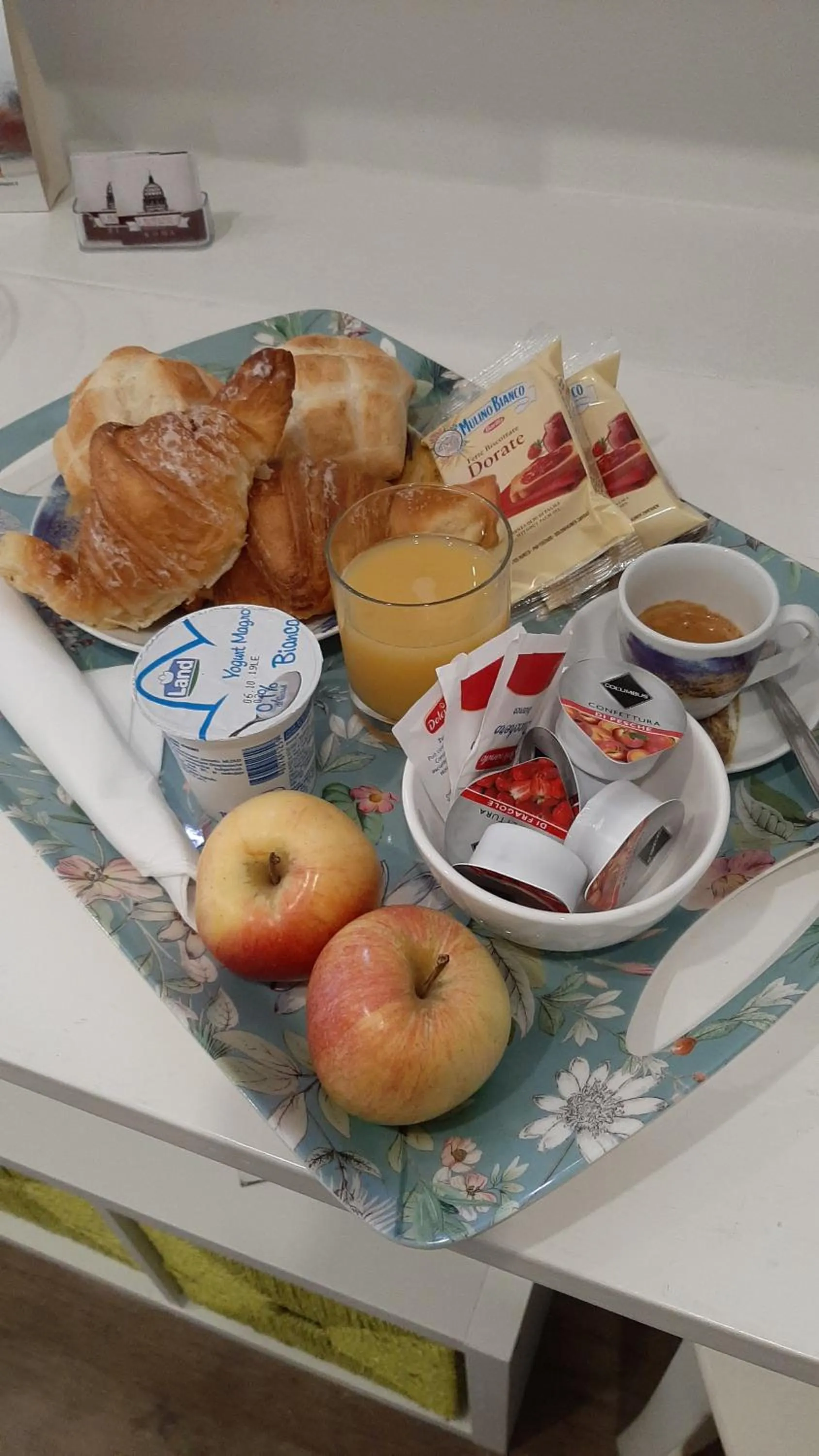 Continental breakfast in B&B Residenza Gregorio VII