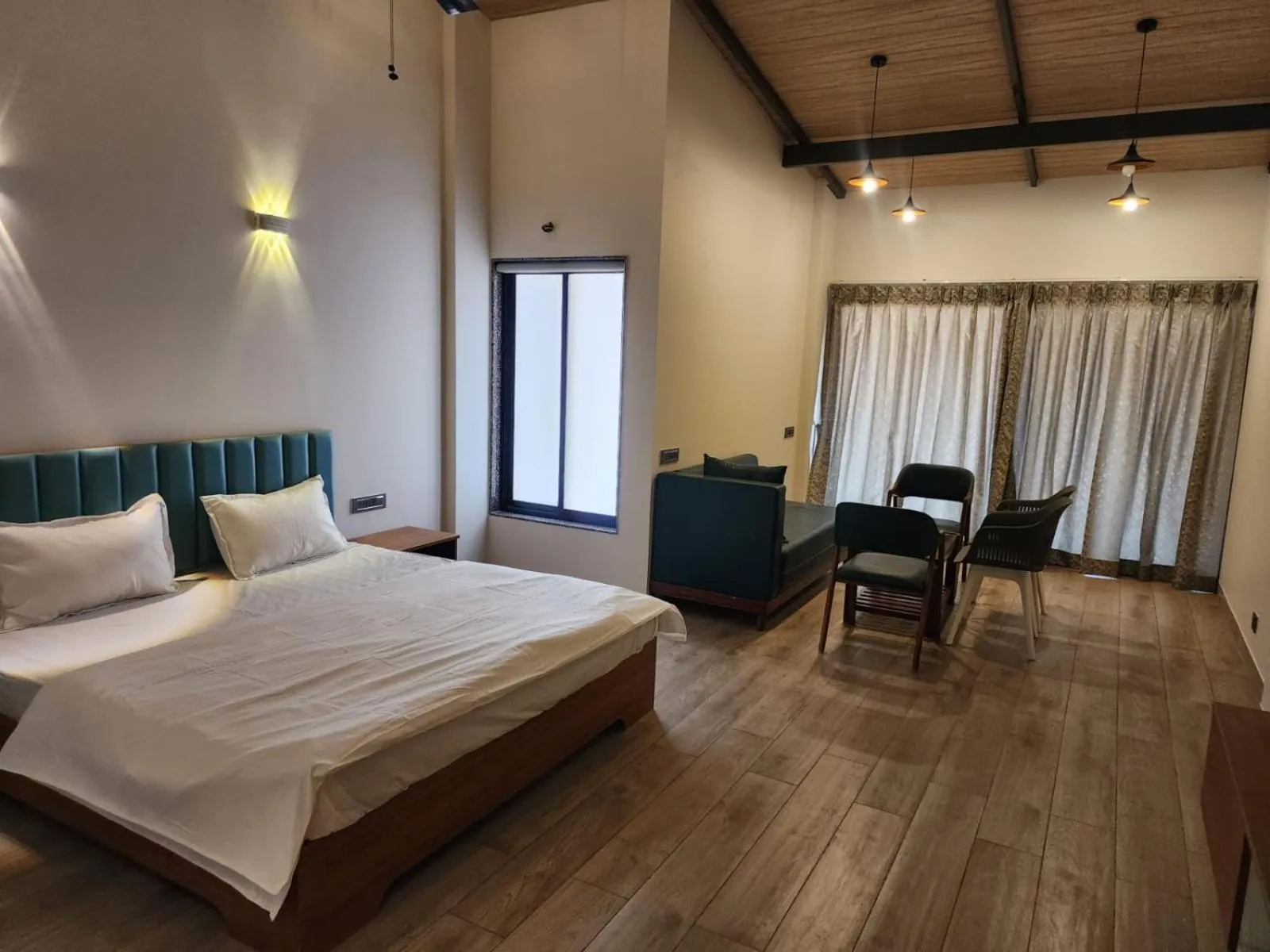 Bed in E&G Green Courts Resort at Koroli Hill Station