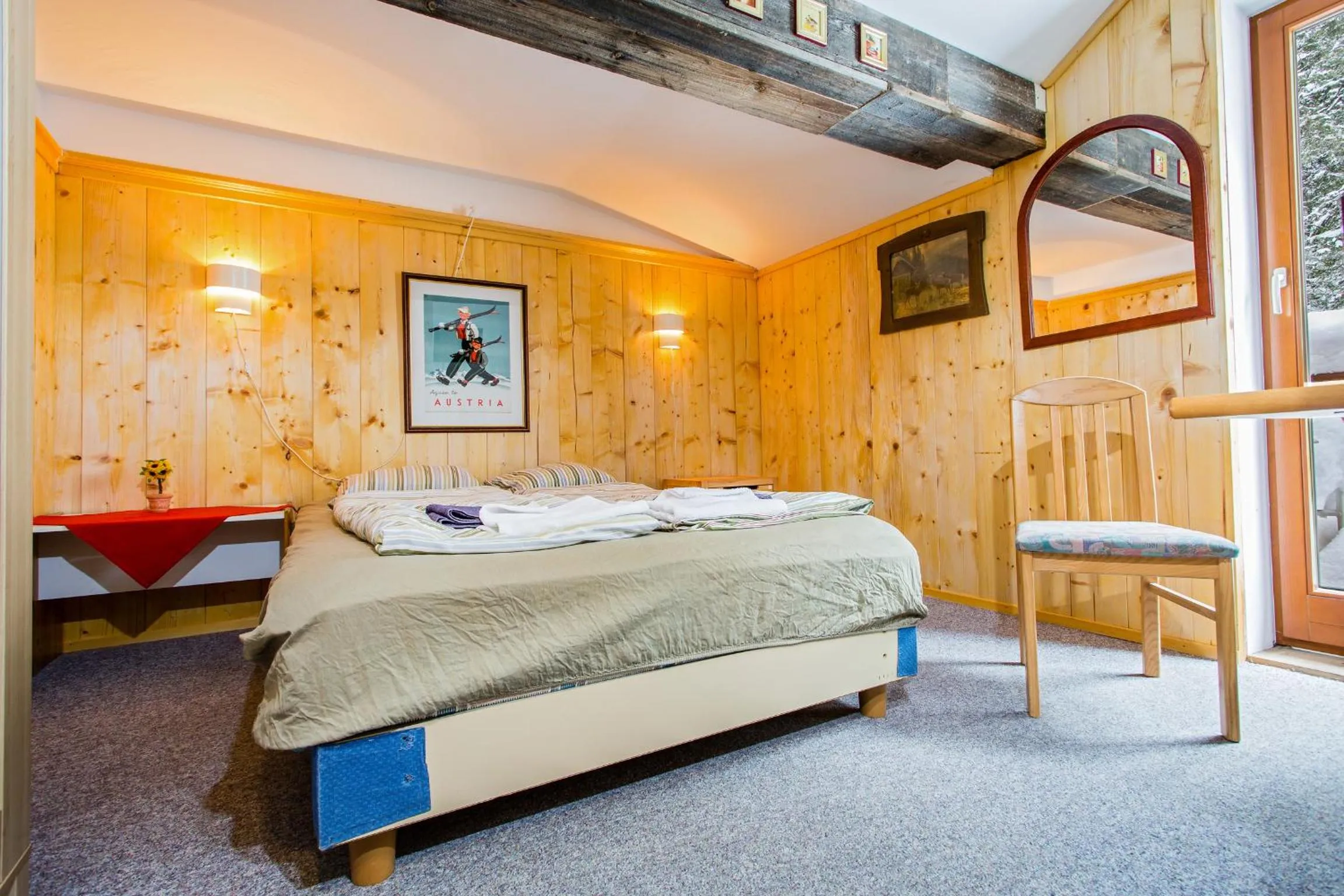 Photo of the whole room, Bed in Alpengasthof Paletti