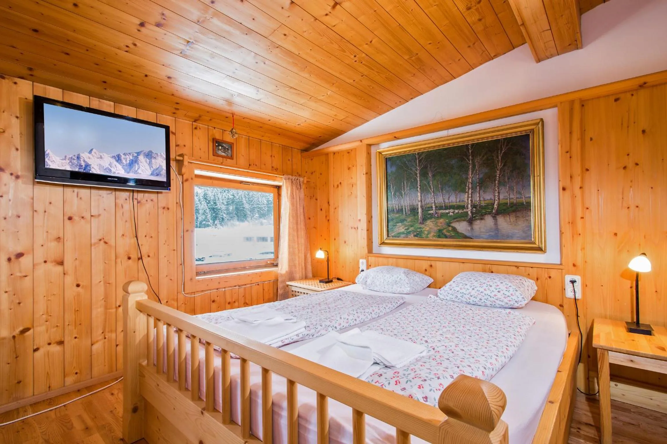 Photo of the whole room, Bed in Alpengasthof Paletti