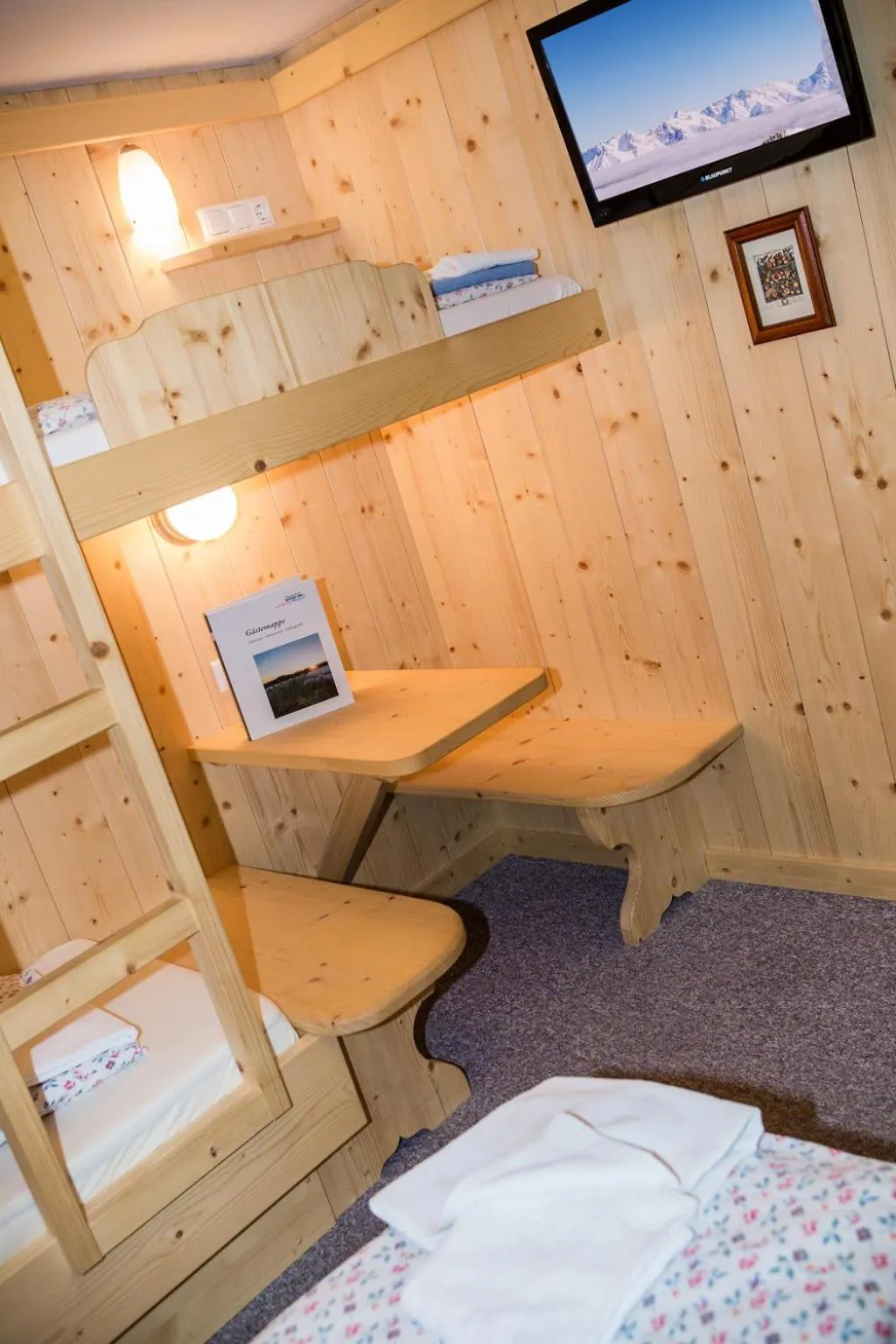 Decorative detail, Bed in Alpengasthof Paletti