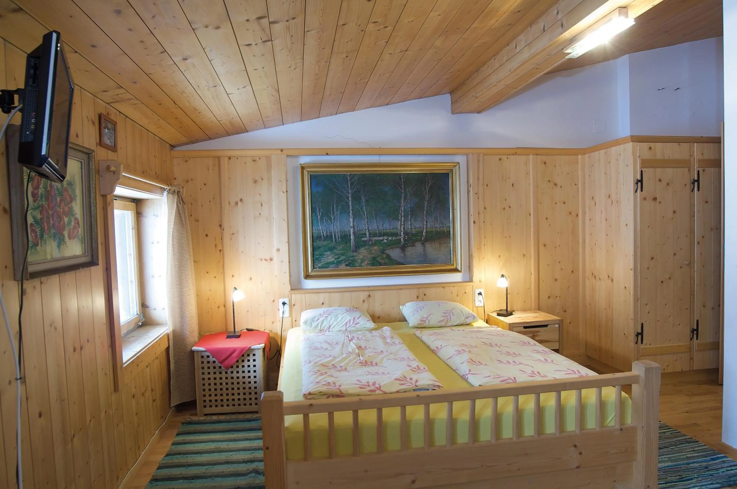 Bed in Alpengasthof Paletti
