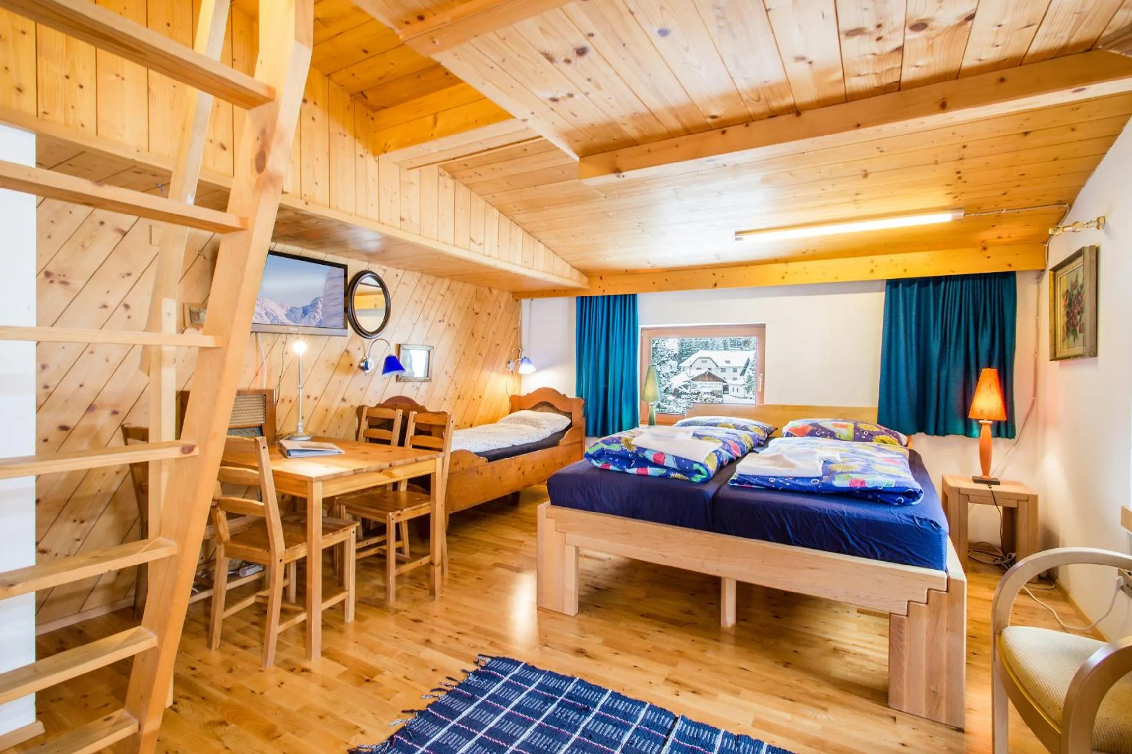 Photo of the whole room, Bed in Alpengasthof Paletti