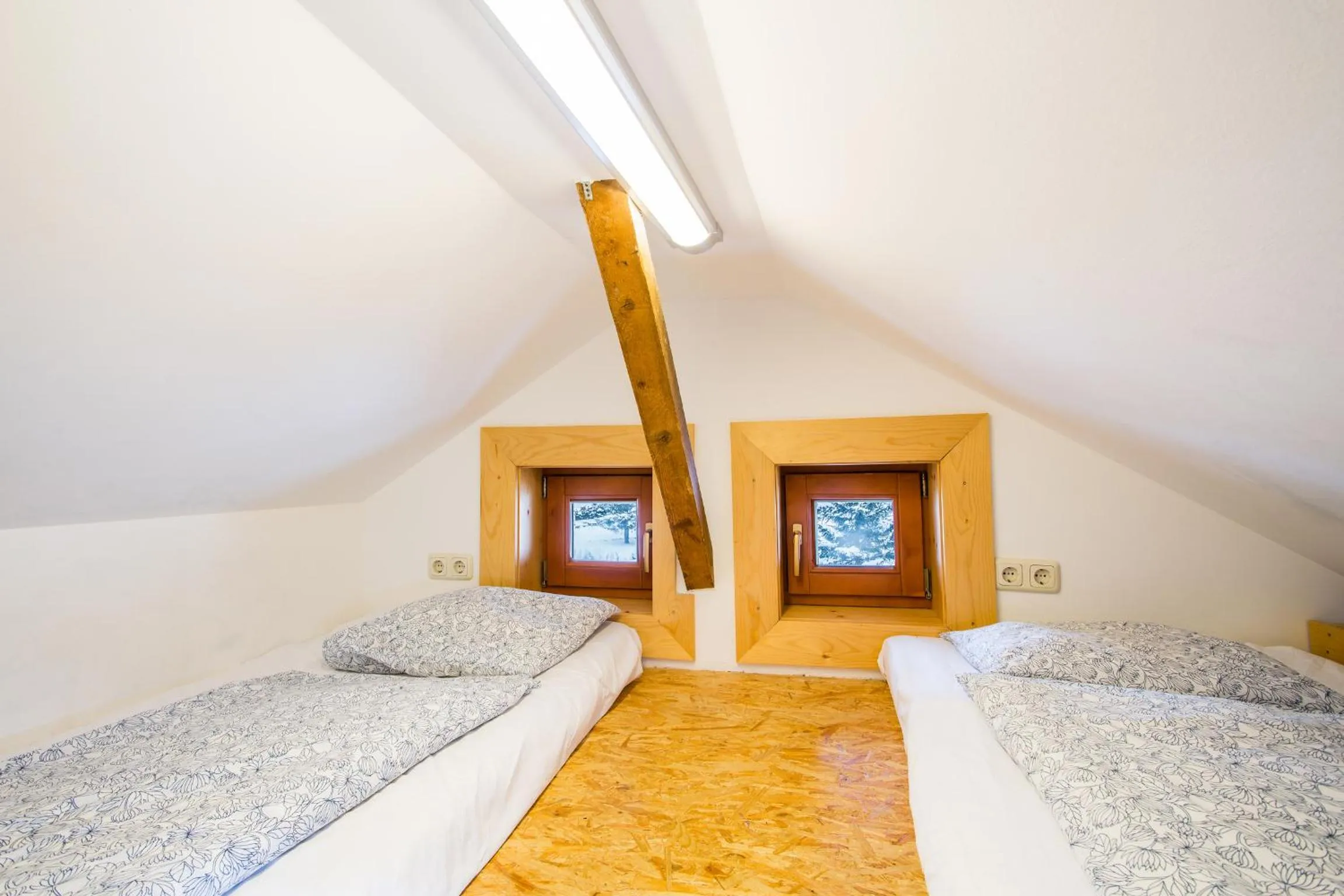 Decorative detail, Bed in Alpengasthof Paletti