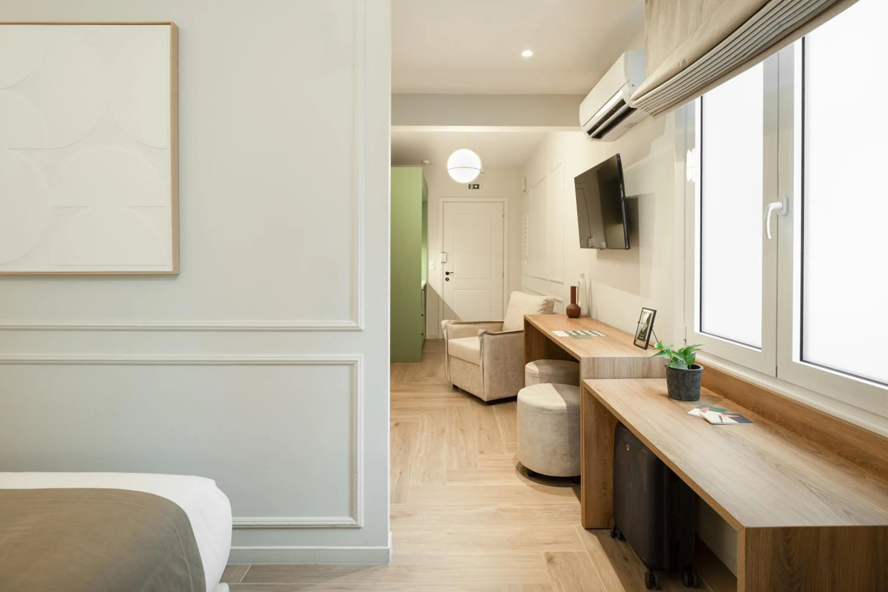 TV and multimedia in ASTIKON Xenofontos Suites