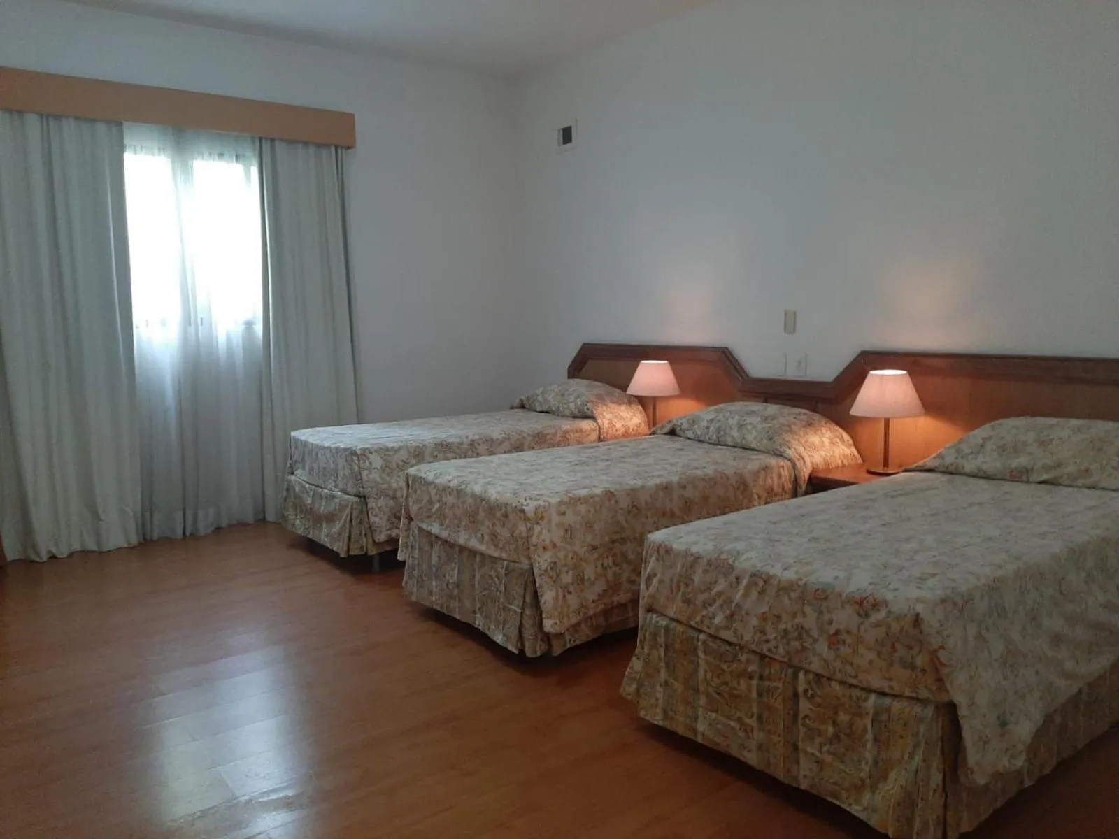 Bed in Paradies Hotel Express