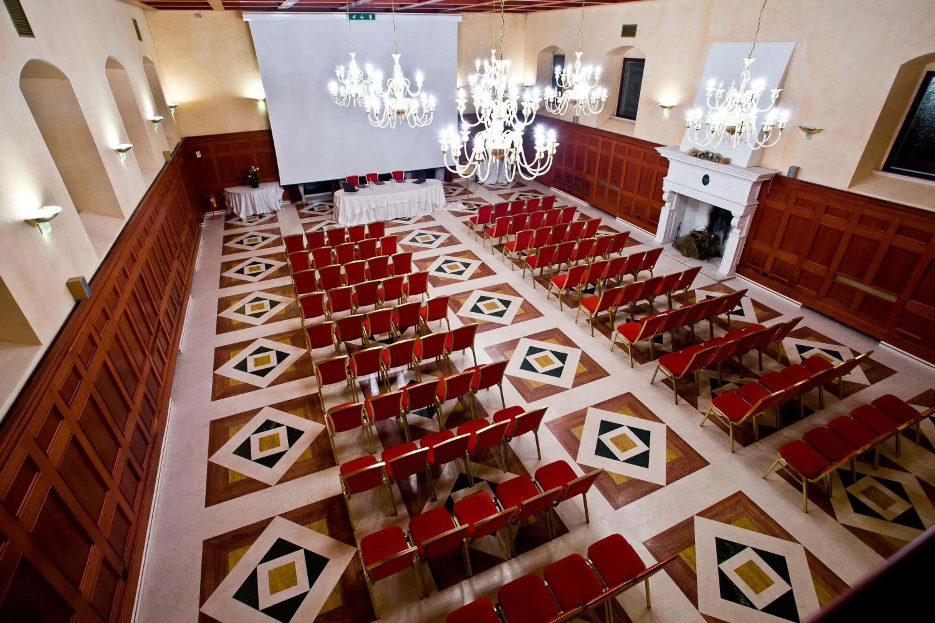 Business facilities in Hotel Relais dei Normanni
