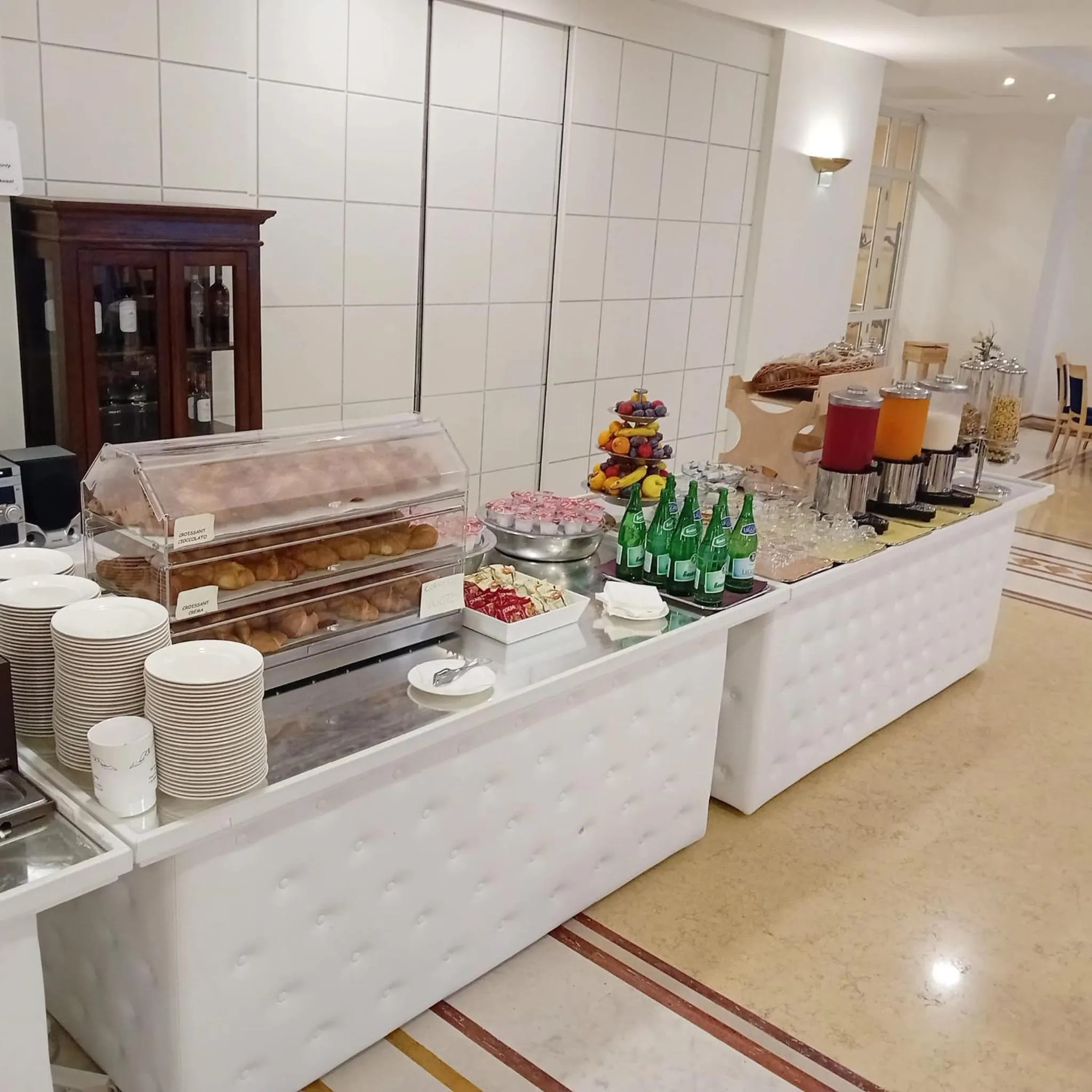 Breakfast in Hotel Relais dei Normanni