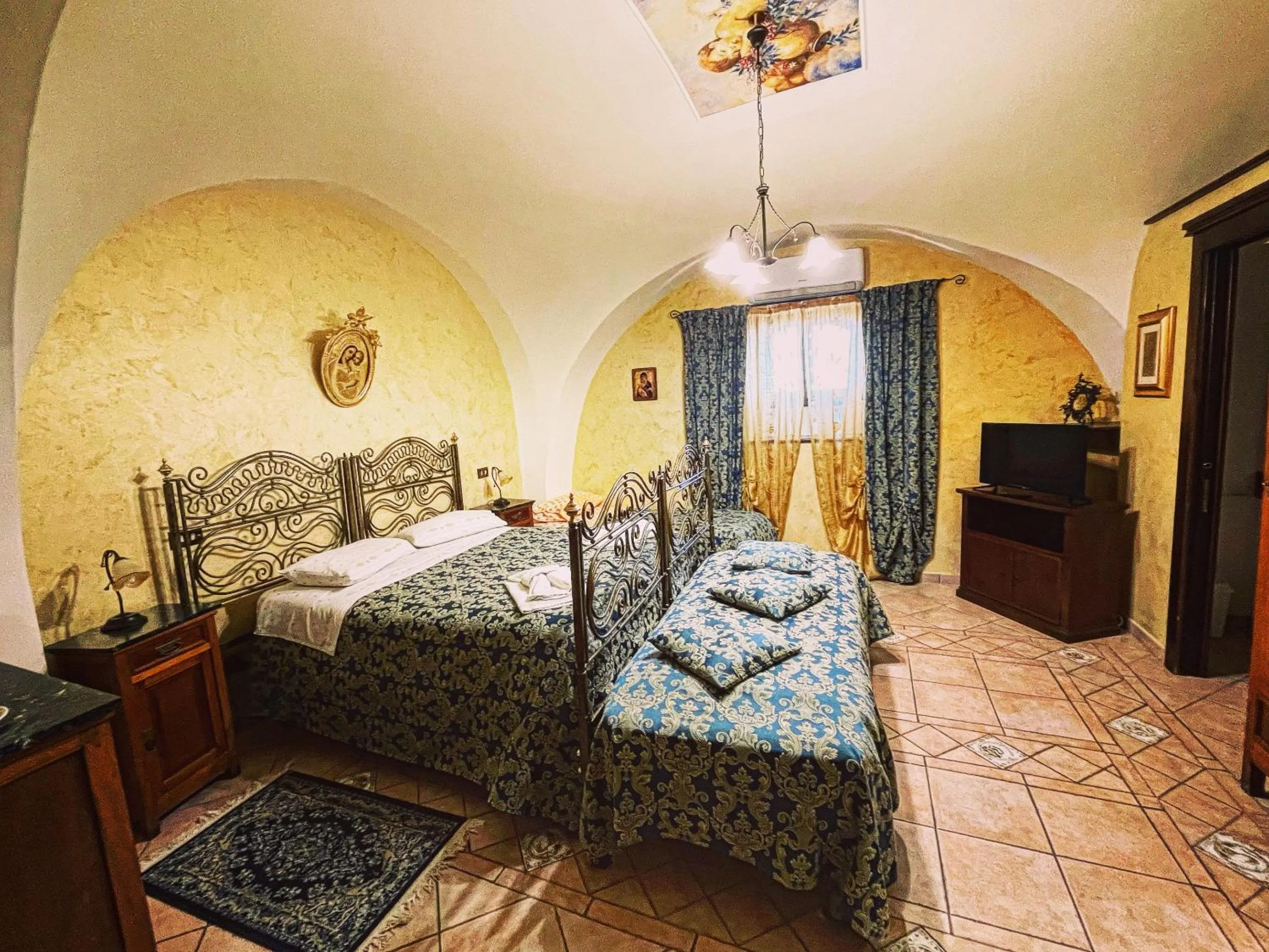 Bedroom, Bed in L'Antica Dimora