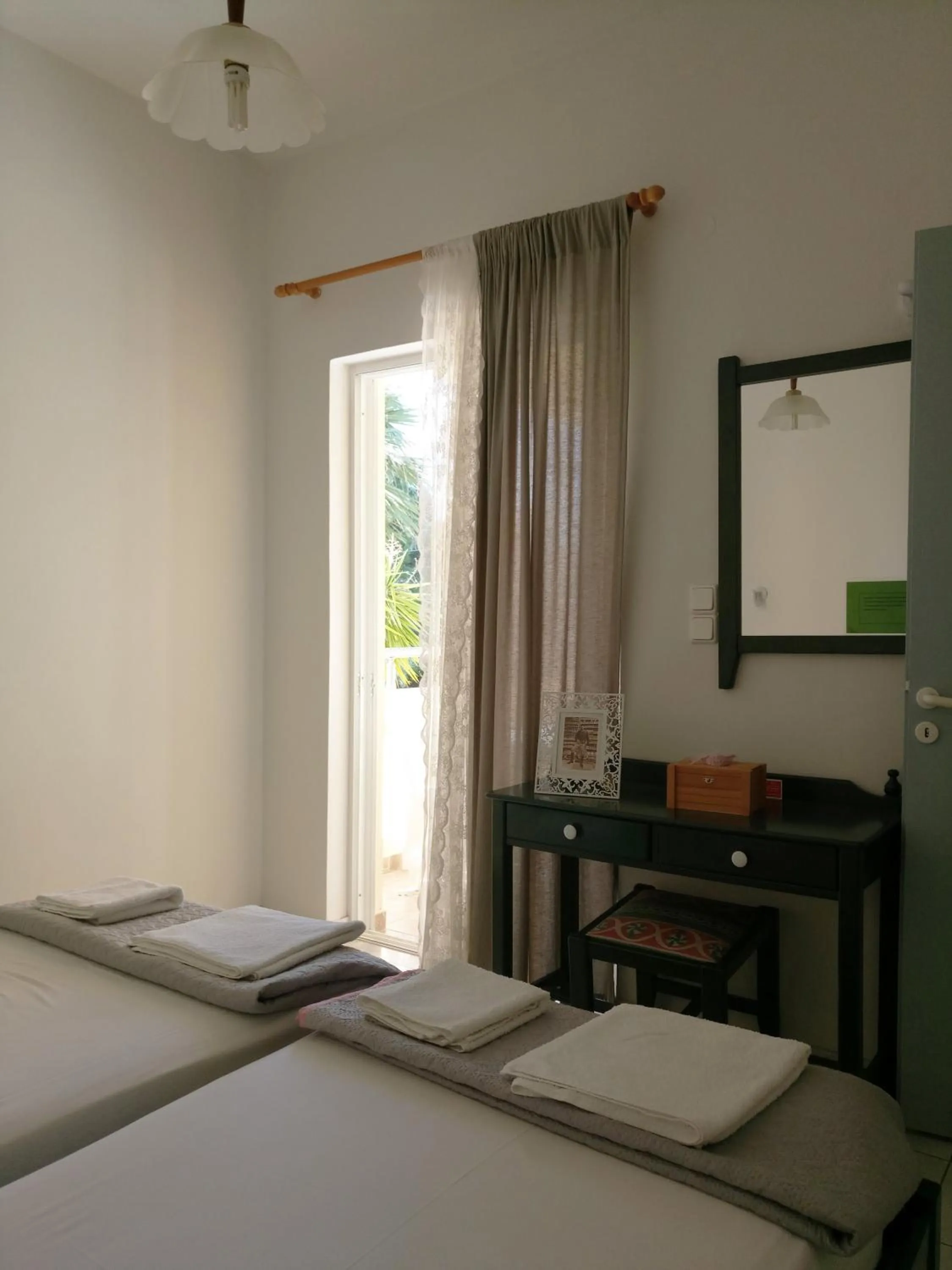 Decorative detail, Bed in Zinovia