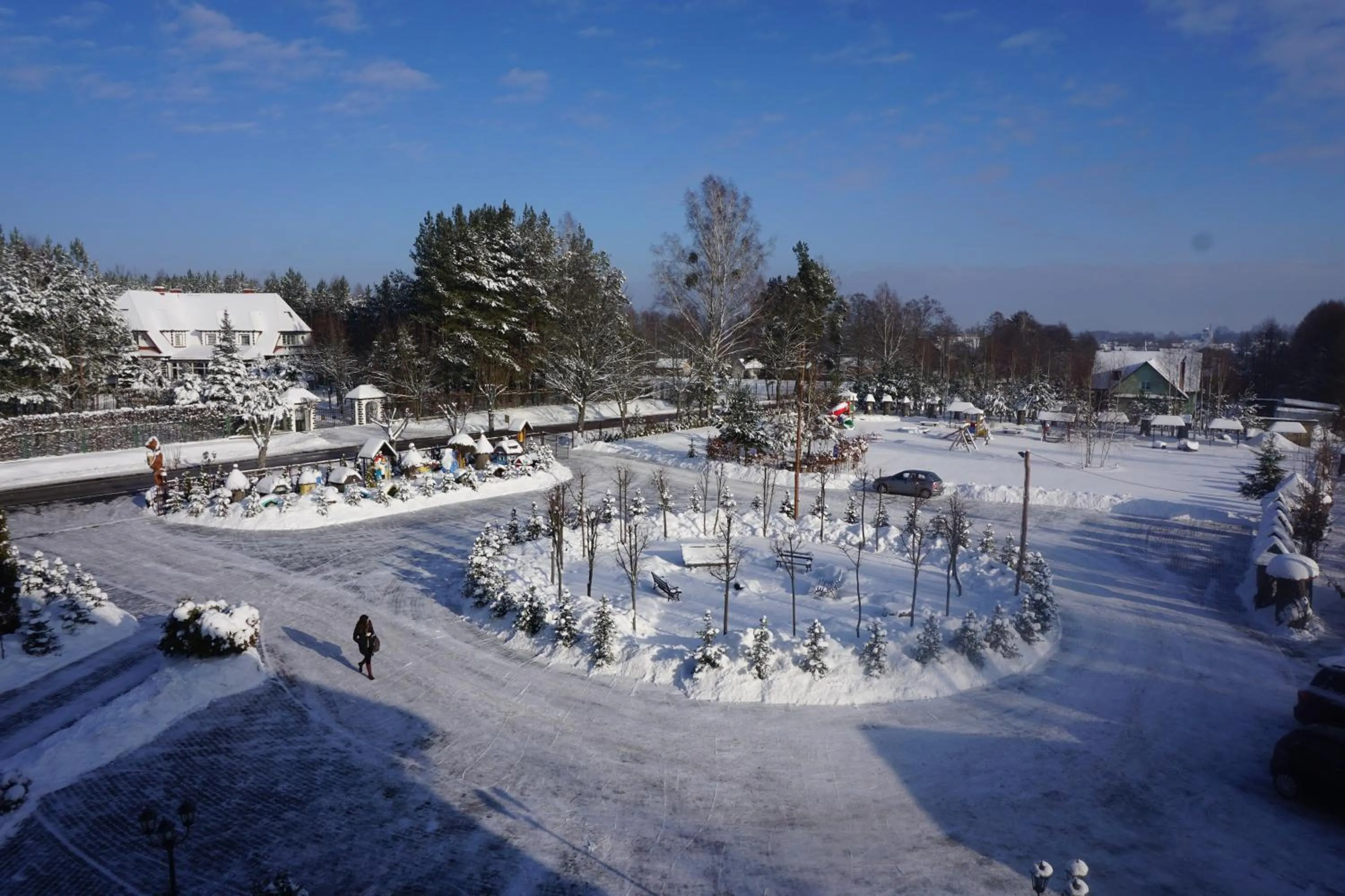 Area and facilities in Dwór Bartnika