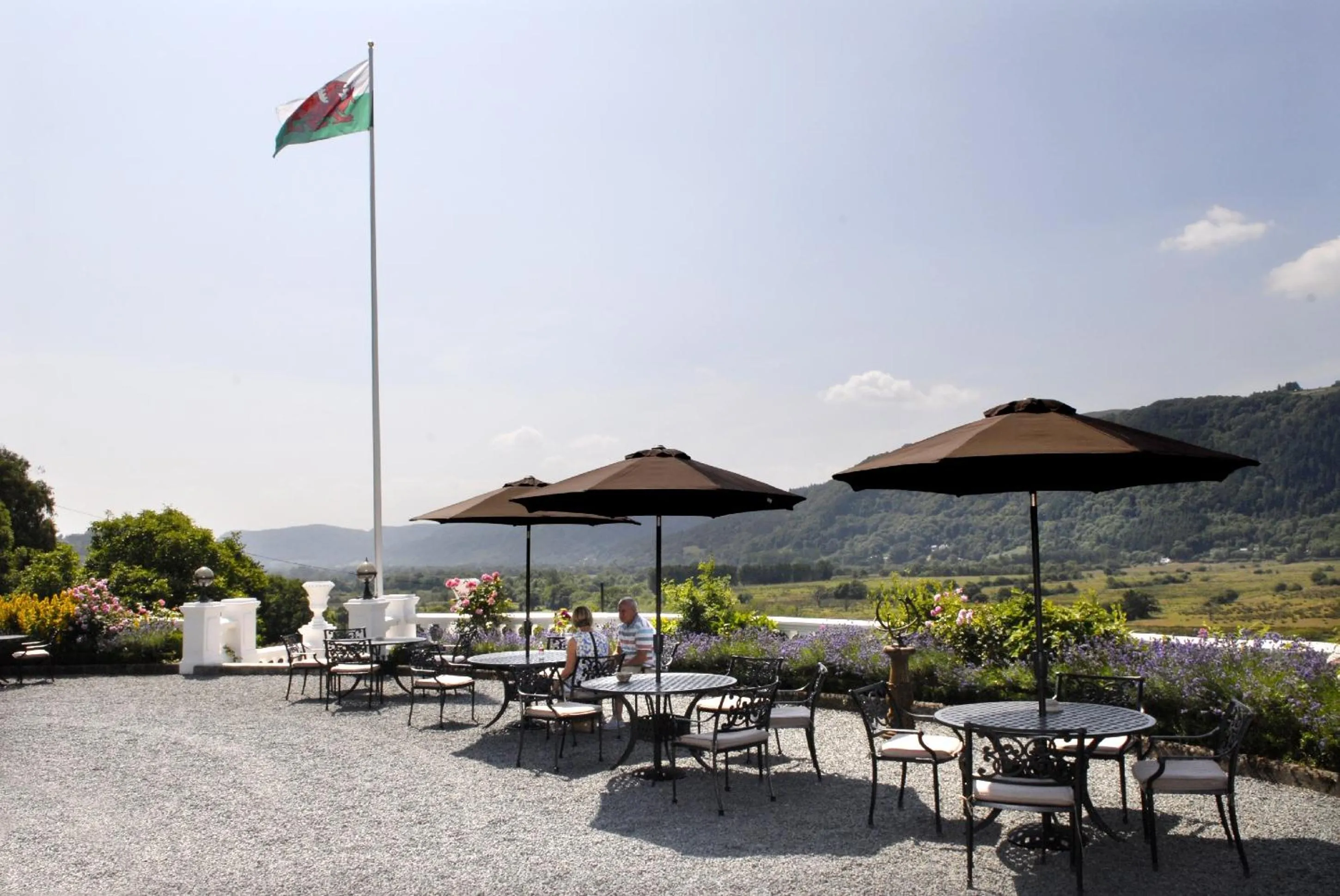 Facade/entrance in Plas Maenan