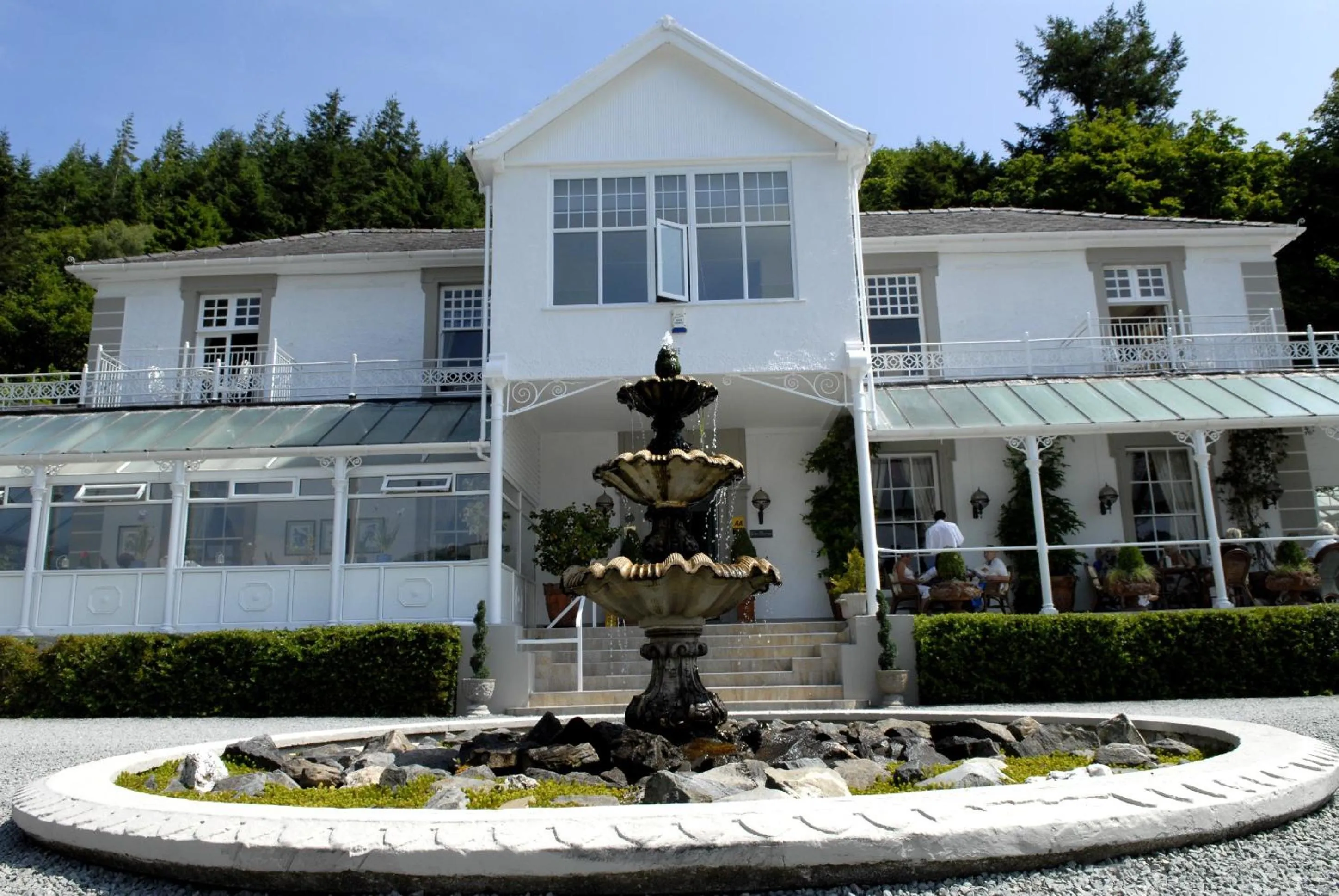 Facade/entrance in Plas Maenan