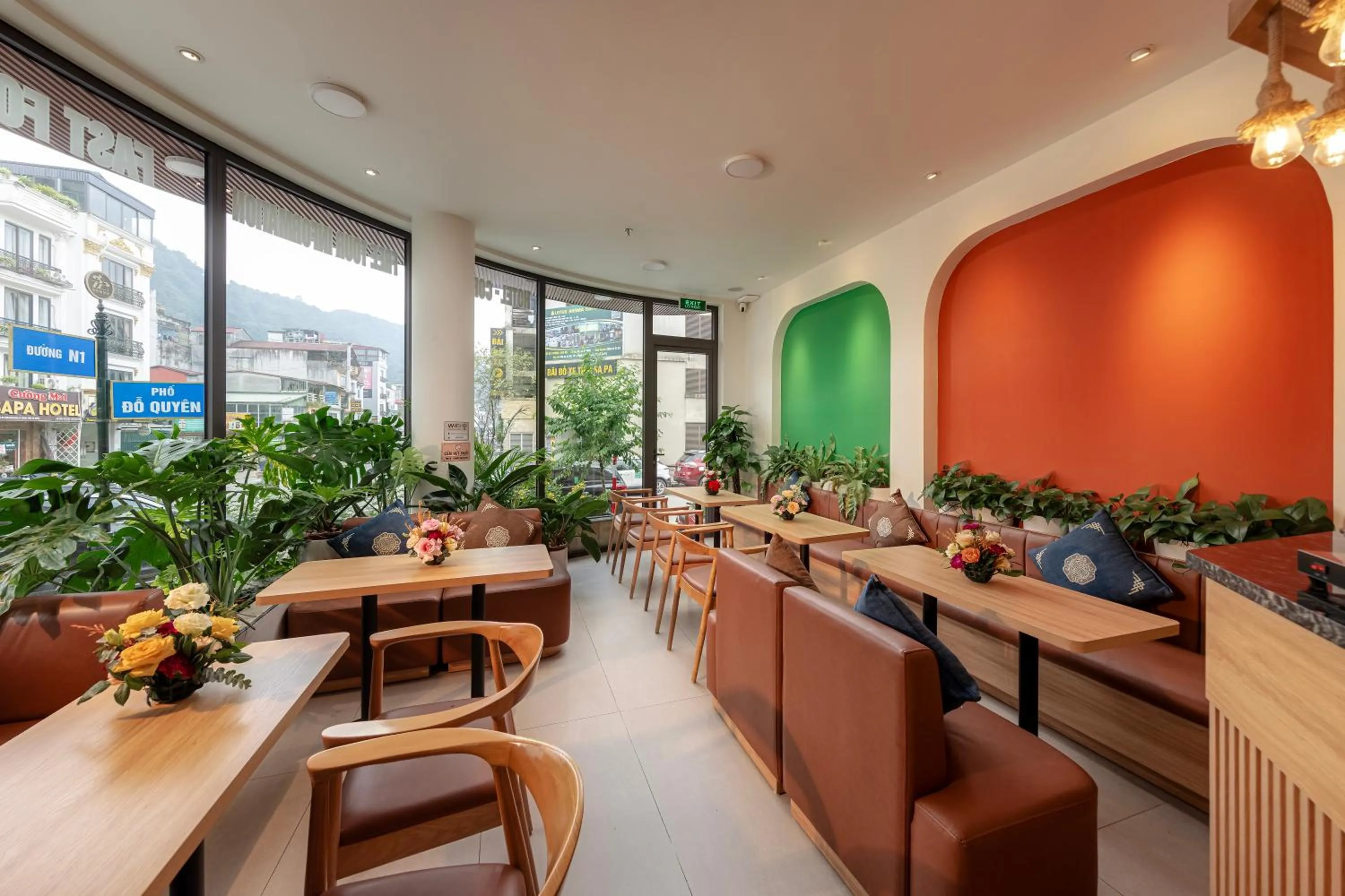 Seating area in Tropical Paradise Sapa Hotel & Tour