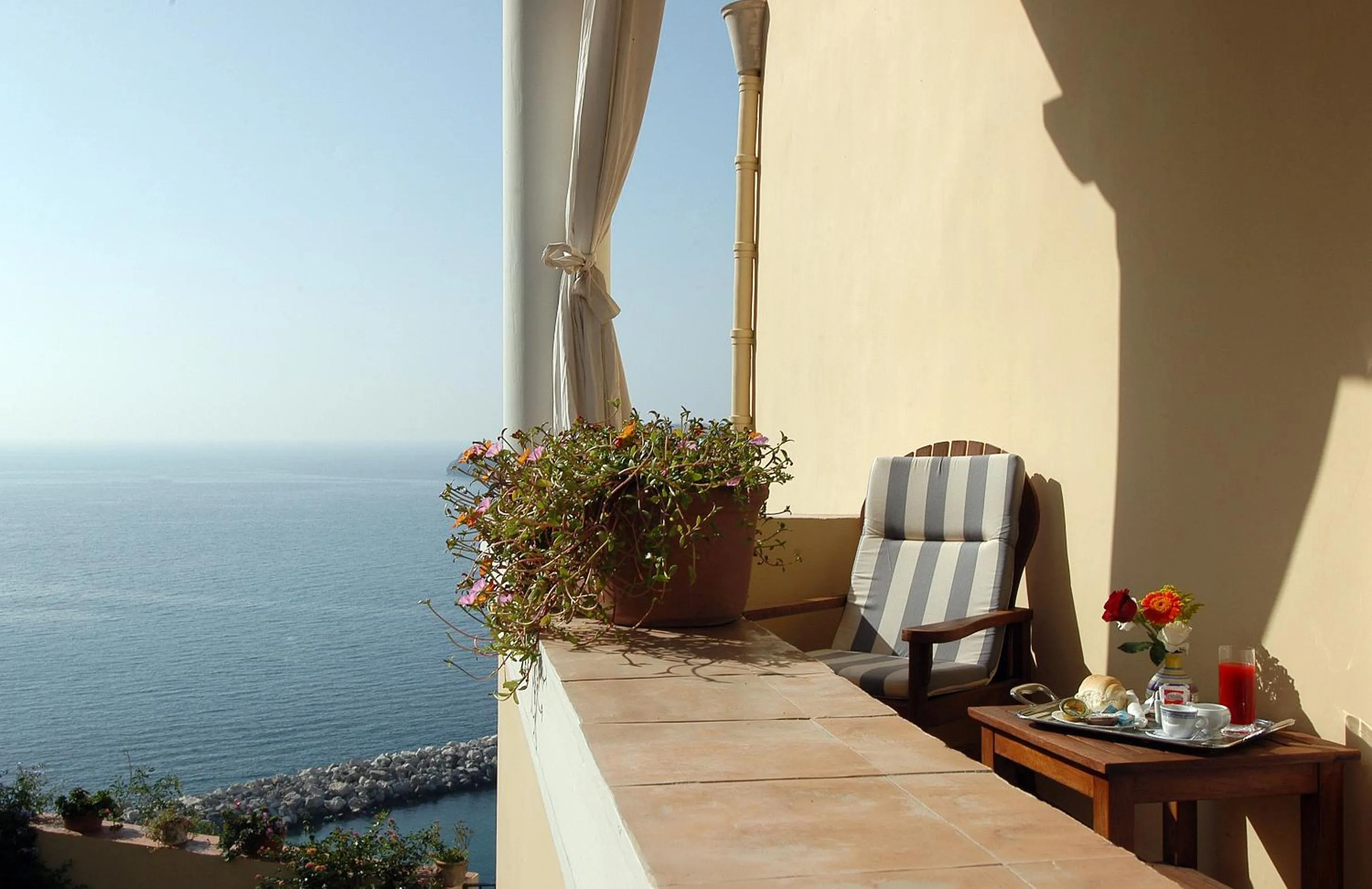 Balcony/Terrace in Hotel La Casa sul Mare