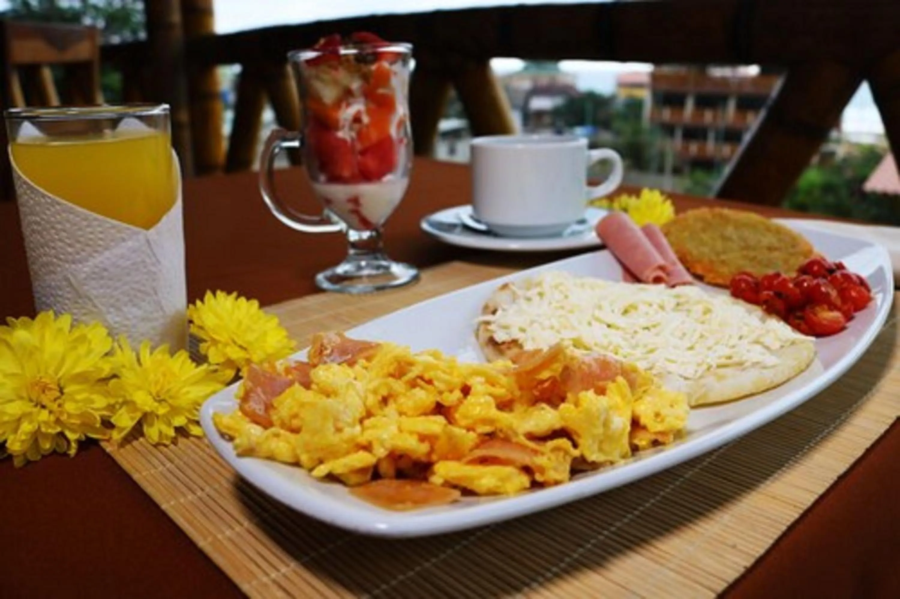 Breakfast in Nativa Bambu Ecolodge