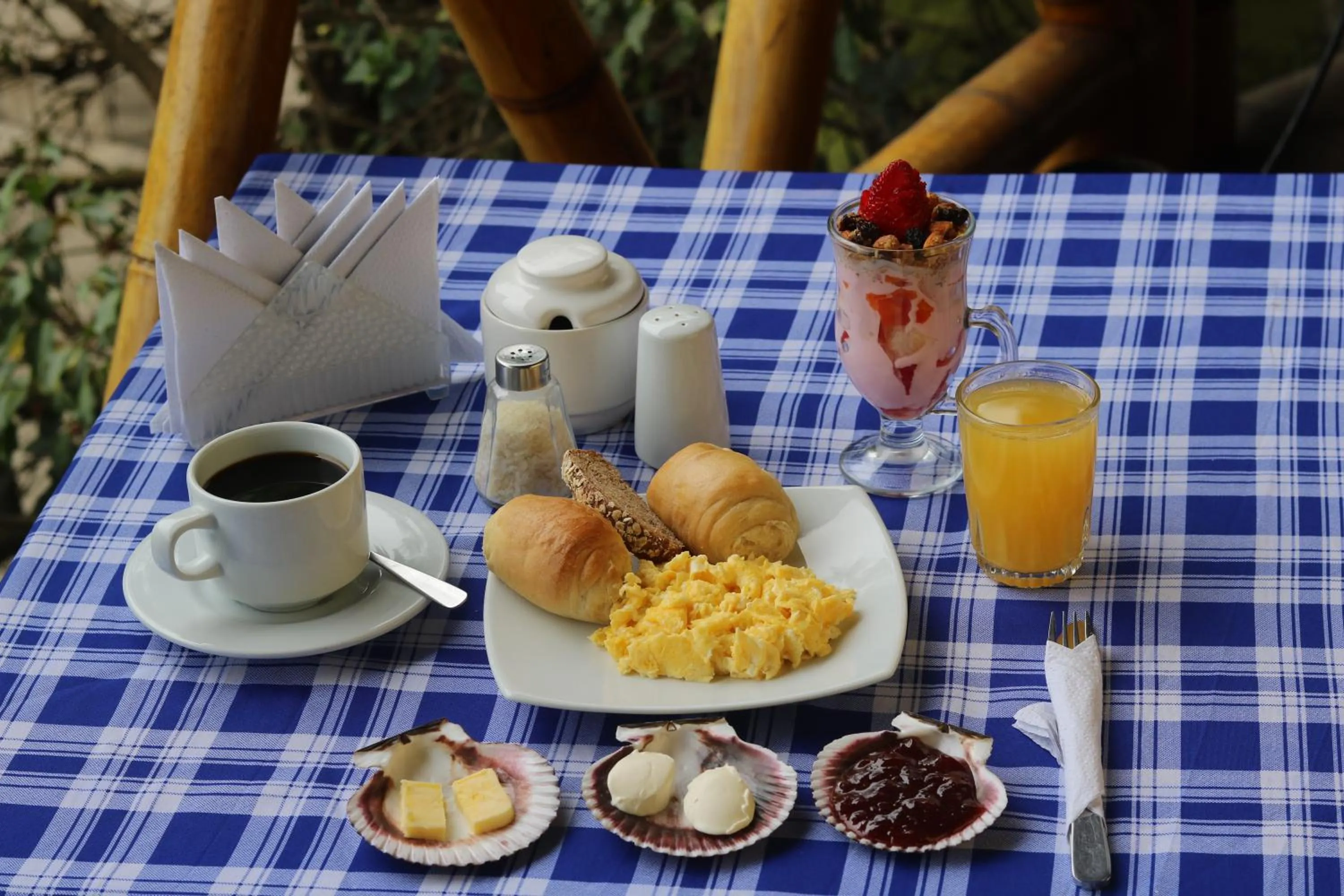 Breakfast in Nativa Bambu Ecolodge