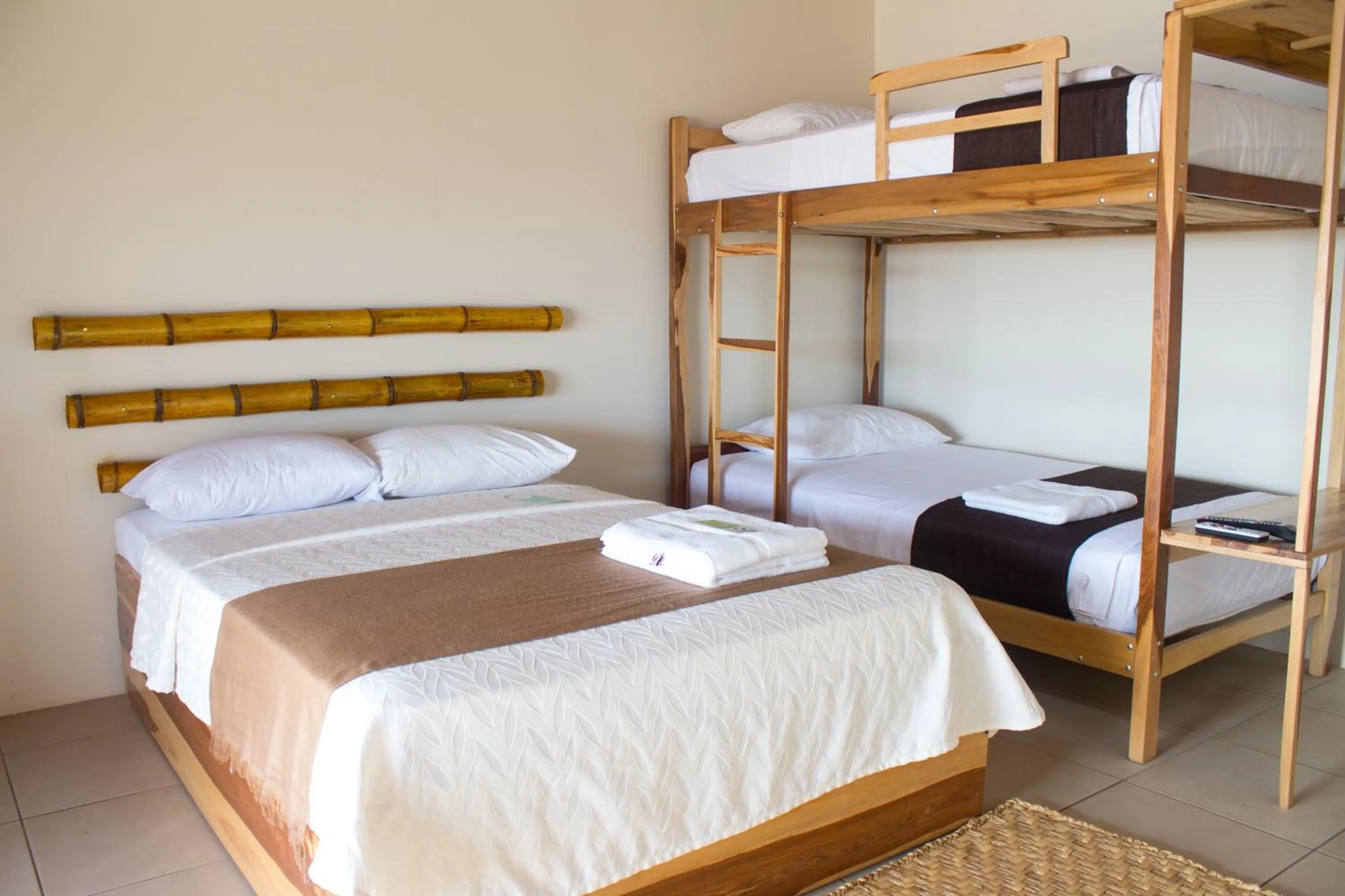 Nativa Bambu Ecolodge