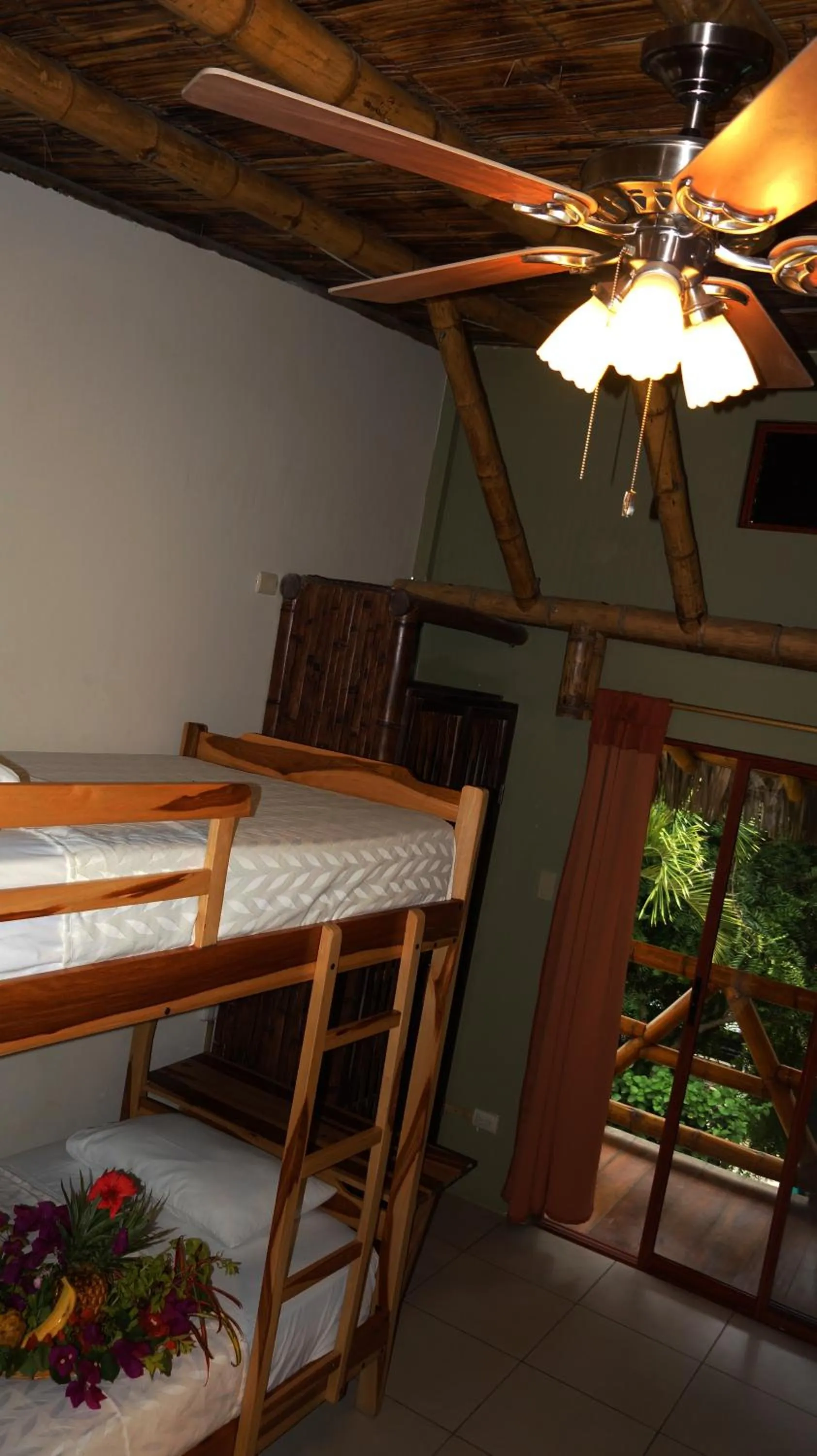 Nativa Bambu Ecolodge
