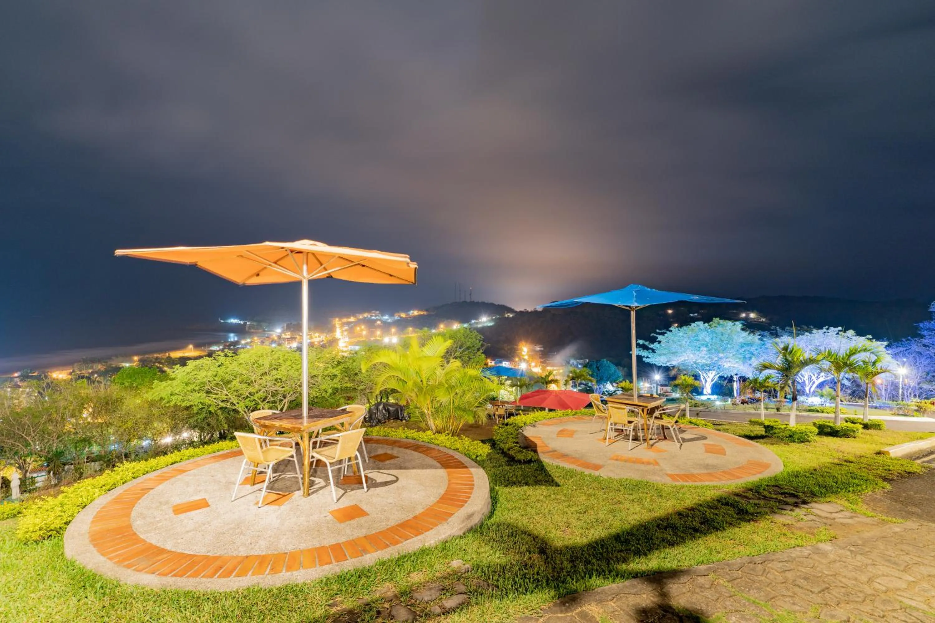 Patio in Nativa Bambu Ecolodge