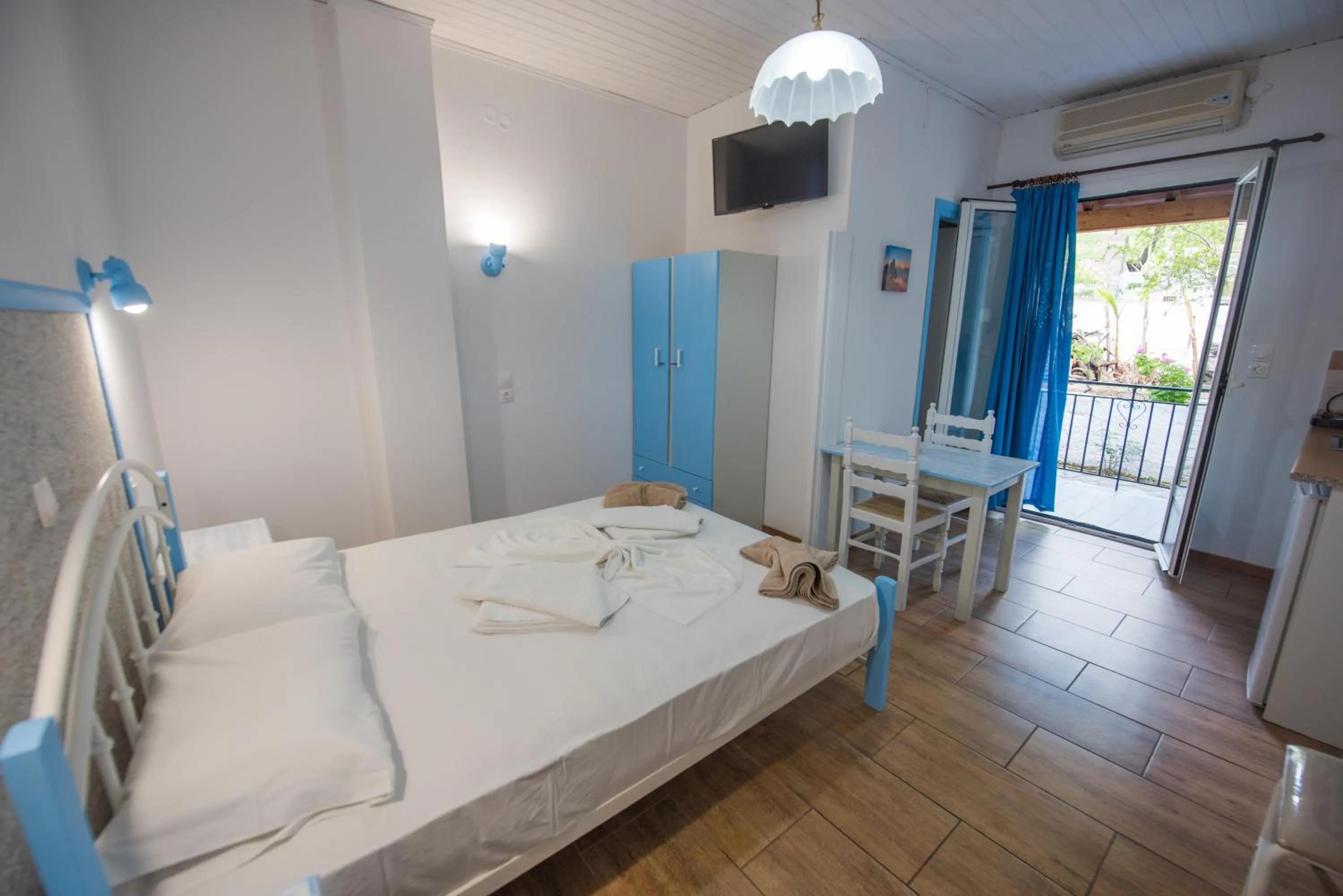 Bed in Anthis Studios