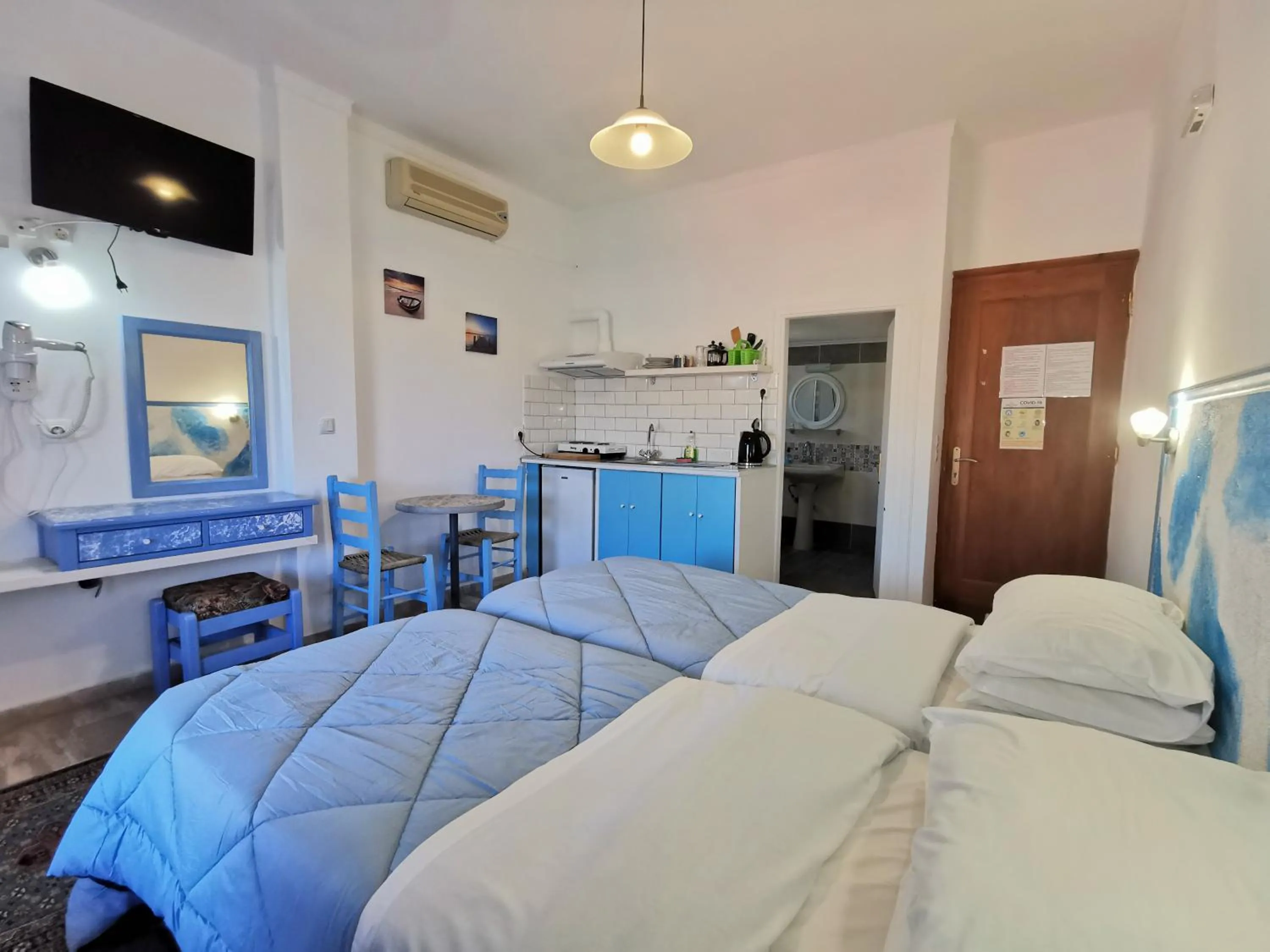 Property building, Bed in Anthis Studios