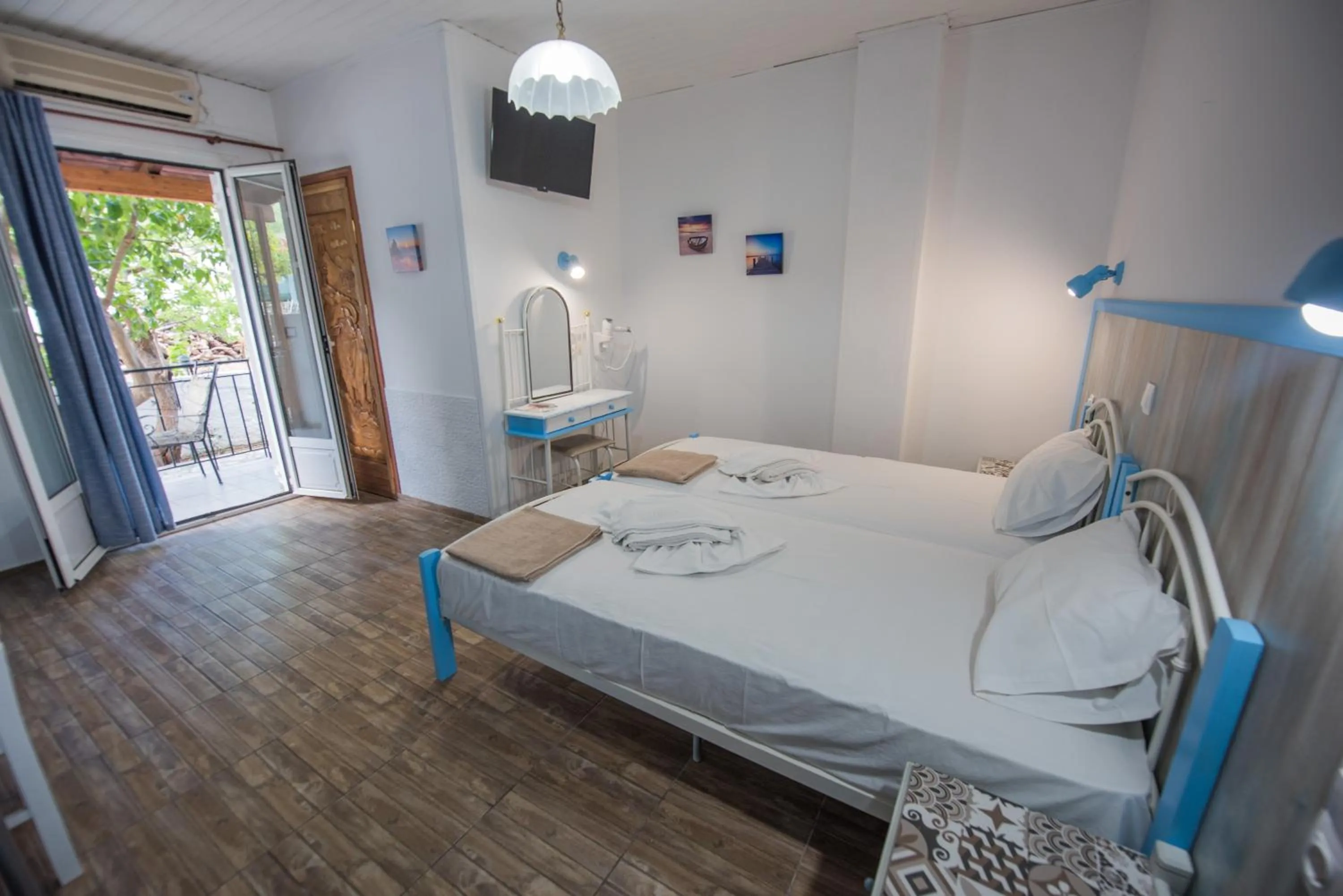 Bed in Anthis Studios