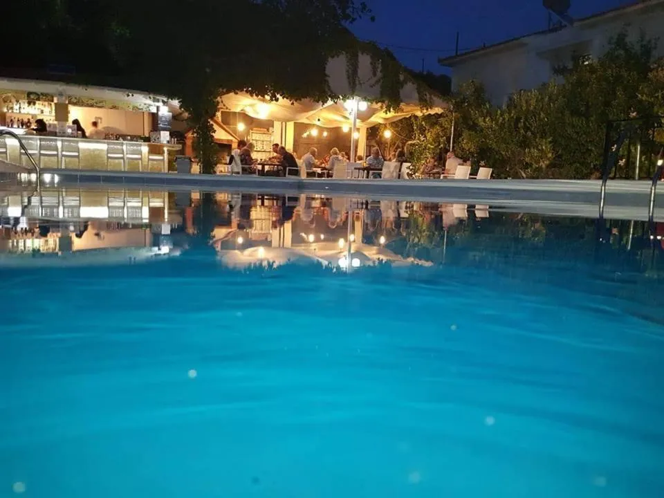 Food and drinks in Anthis Studios